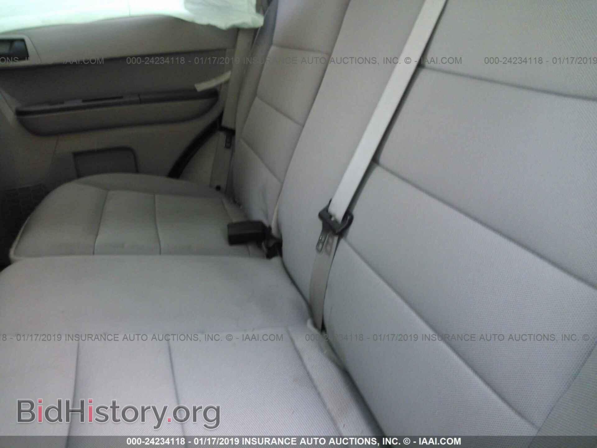 2011 FORD ESCAPE - VIN: 1FMCU0D71BKA36906 - Photo 8