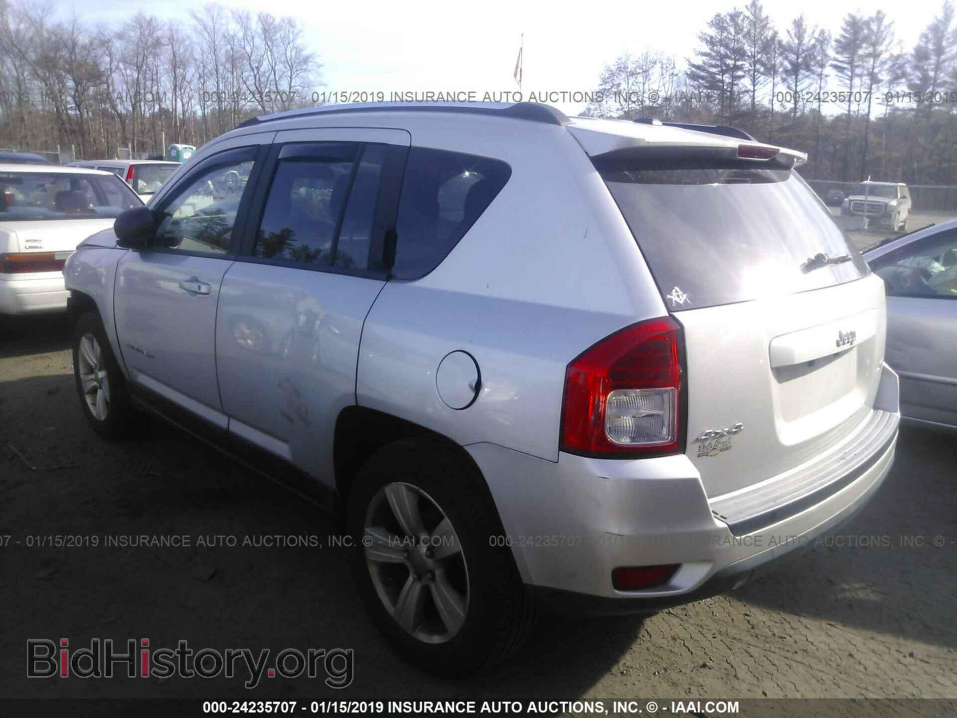 2011 JEEP COMPASS - VIN: 1J4NF1FB9BD197095 - Photo 3