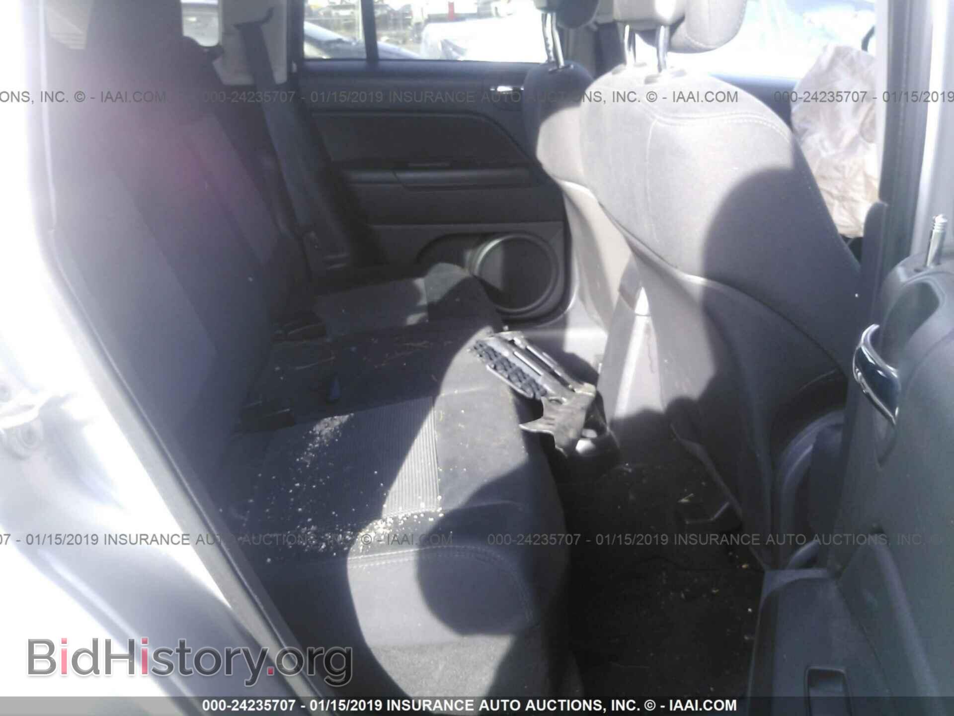 2011 JEEP COMPASS - VIN: 1J4NF1FB9BD197095 - Photo 8