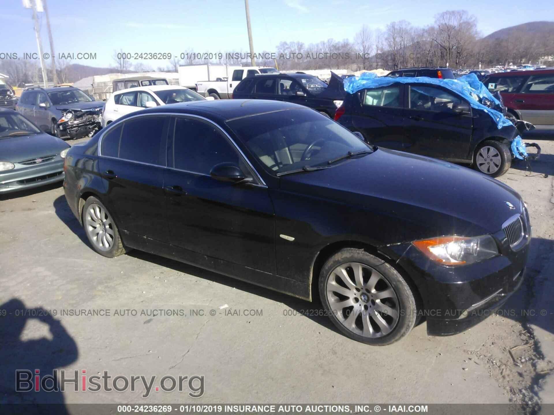 Фотография WBAVB33536KR77992 - BMW 330 2006