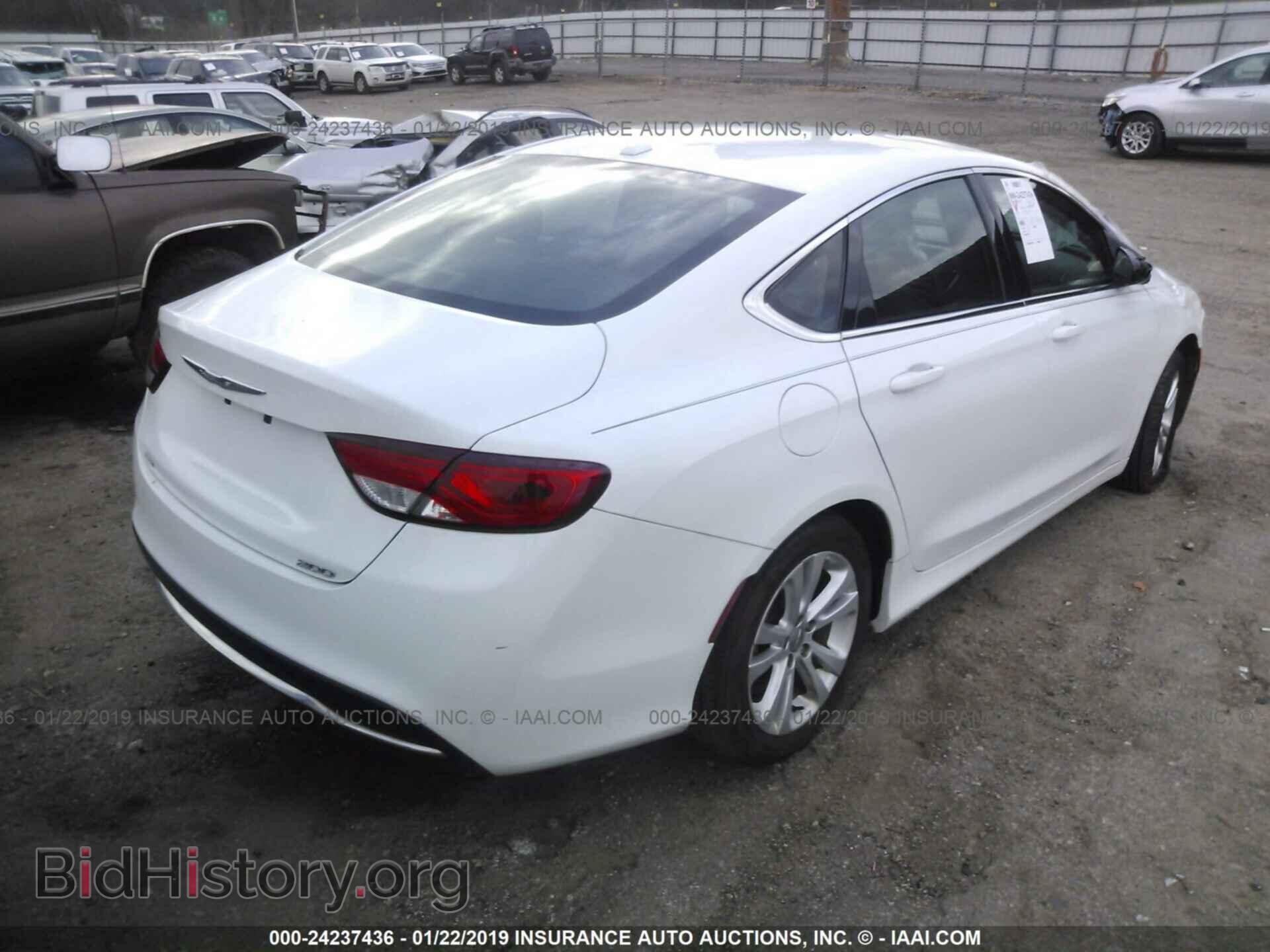 2015 CHRYSLER 200 - VIN: 1C3CCCAB1FN591235 - Photo 4