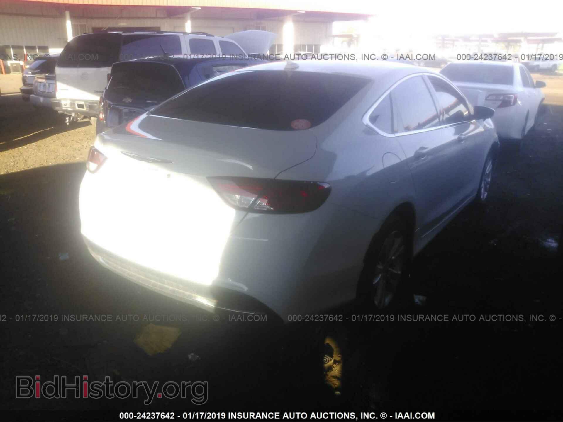 2016 CHRYSLER 200 - VIN: 1C3CCCAB8GN188709 - Фото 4