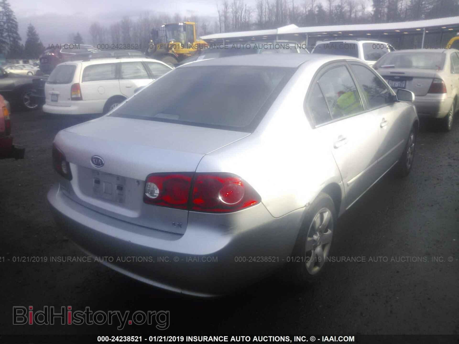 2007 KIA OPTIMA - VIN: KNAGE123775142529 - Фото 4