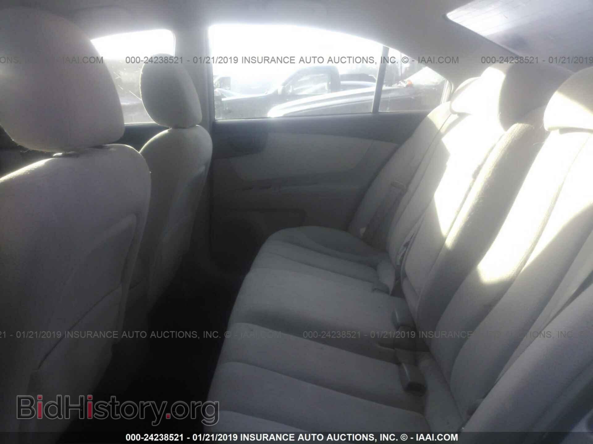 2007 KIA OPTIMA - VIN: KNAGE123775142529 - Фото 8
