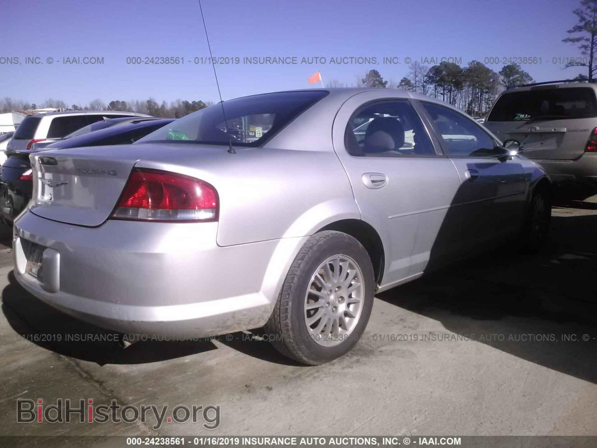 2005 CHRYSLER SEBRING - VIN: 1C3EL56R05N637064 - Фото 4