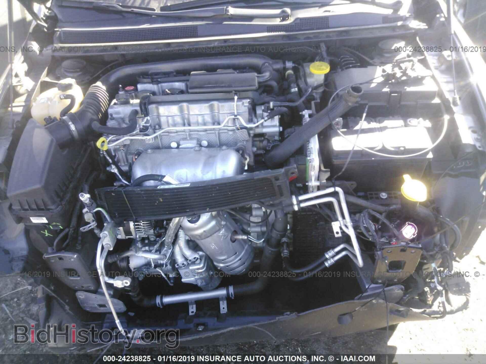 2016 CHRYSLER 200 - VIN: 1C3CCCAB0GN127984 - Фото 10