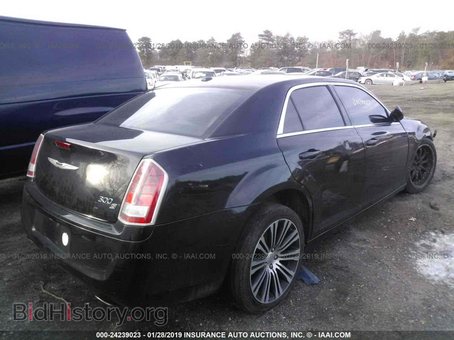 2013 CHRYSLER 300 - VIN: 2C3CCABG3DH577499 - Фото 4