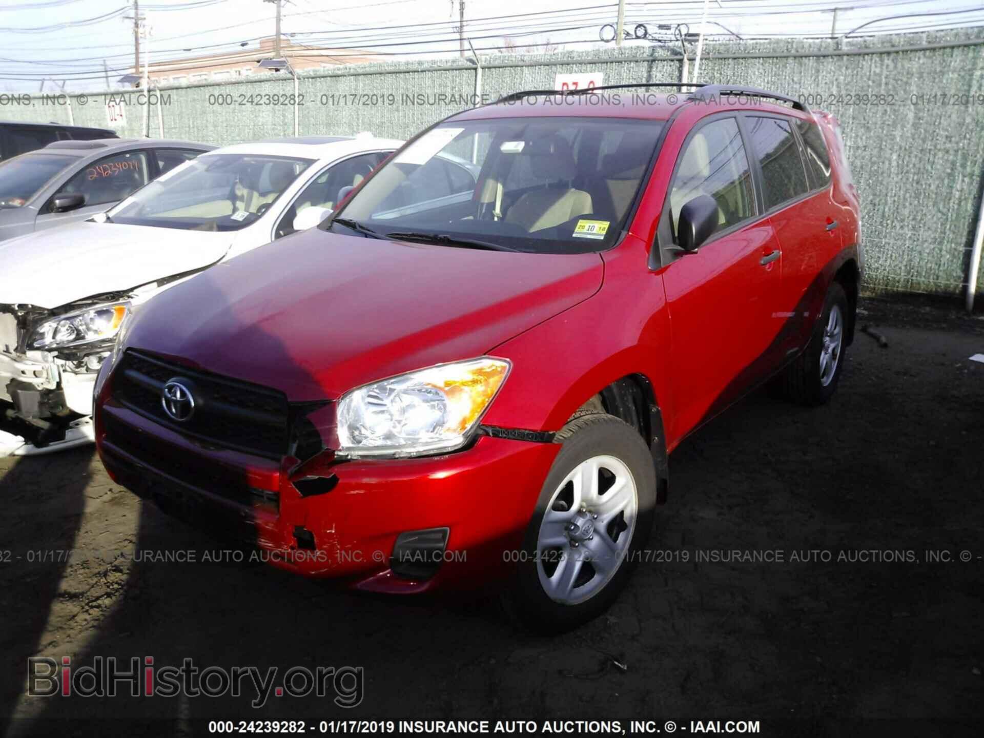 2011 TOYOTA RAV4 - VIN: 2T3BF4DV2BW083210 - Photo 2