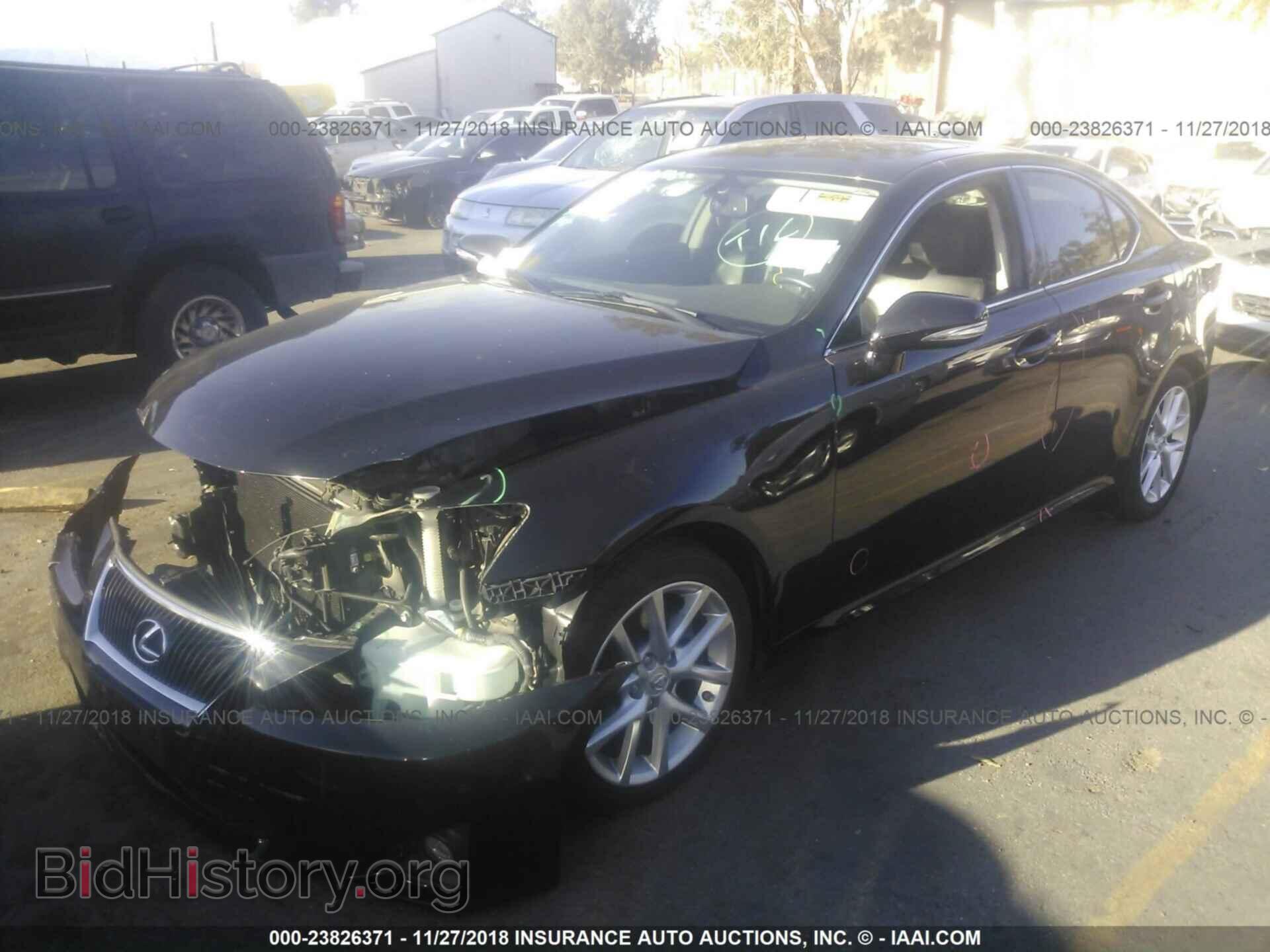 2011 LEXUS IS - VIN: JTHBF5C20B5156853 - Фото 2