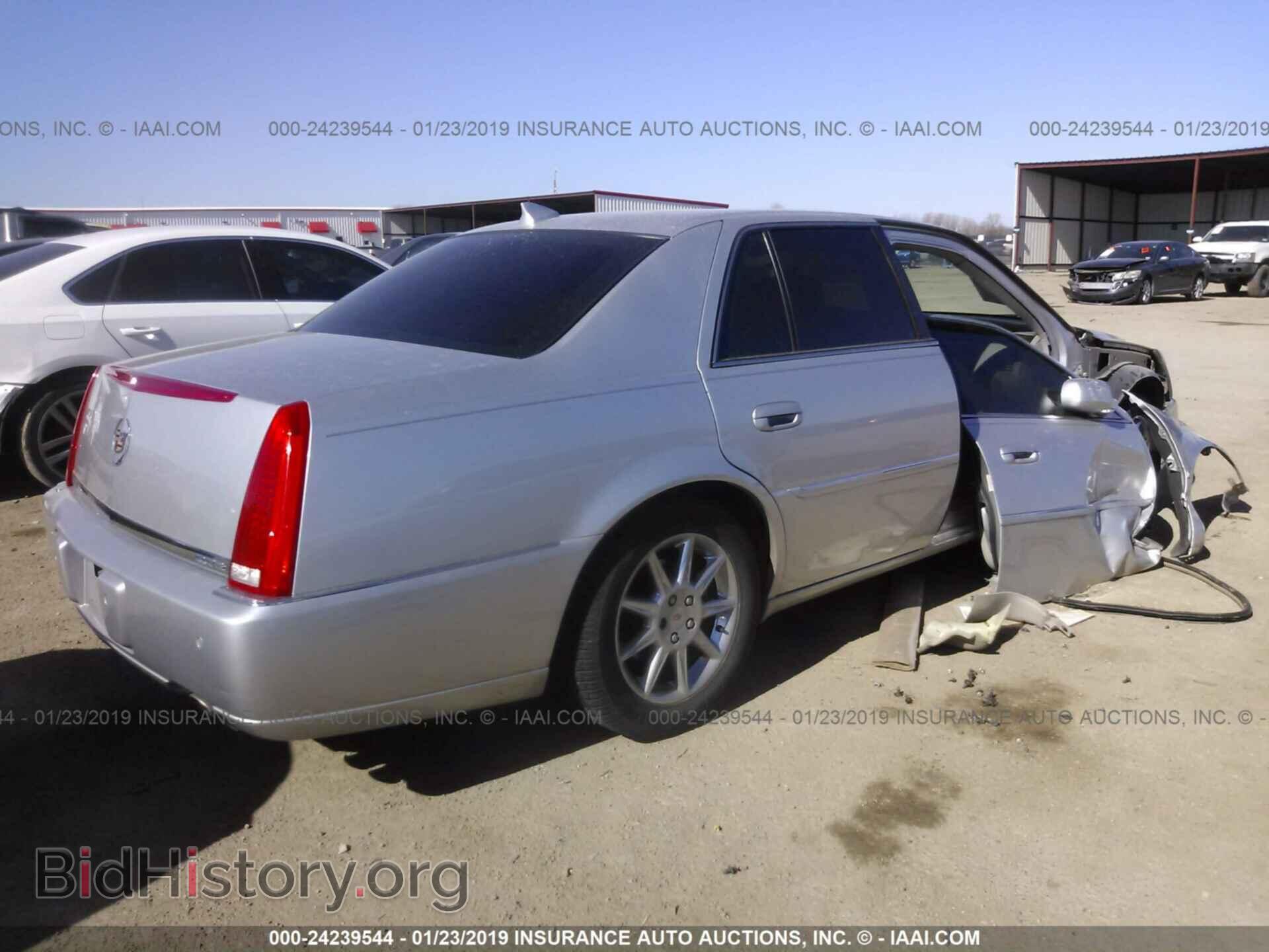 2010 CADILLAC DTS - VIN: 1G6KD5EY4AU110331 - Photo 4