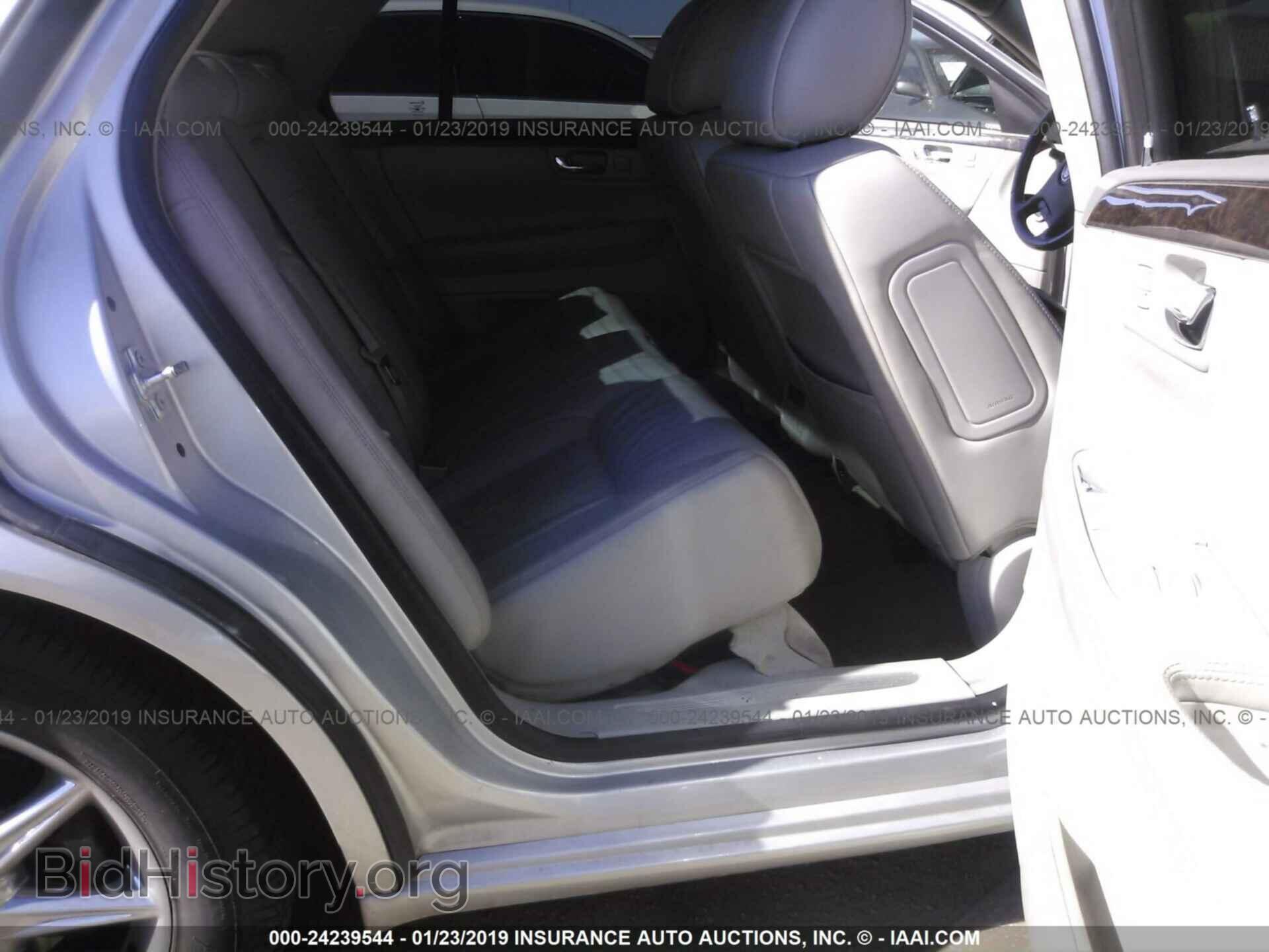 2010 CADILLAC DTS - VIN: 1G6KD5EY4AU110331 - Photo 8