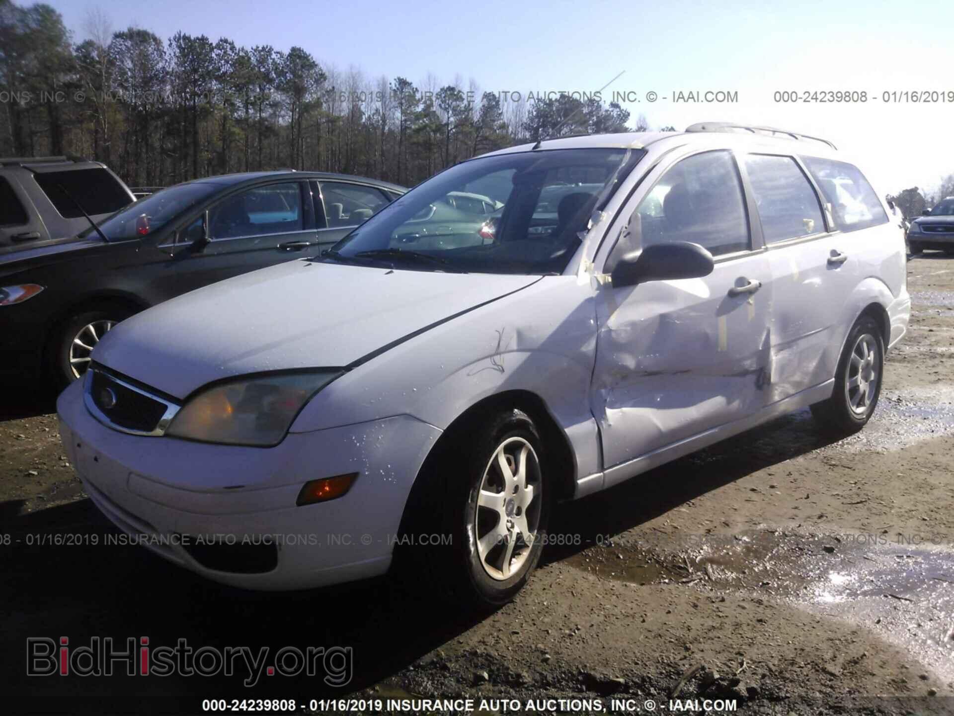 2005 FORD FOCUS - VIN: 1FAFP36N15W153734 - Фото 2