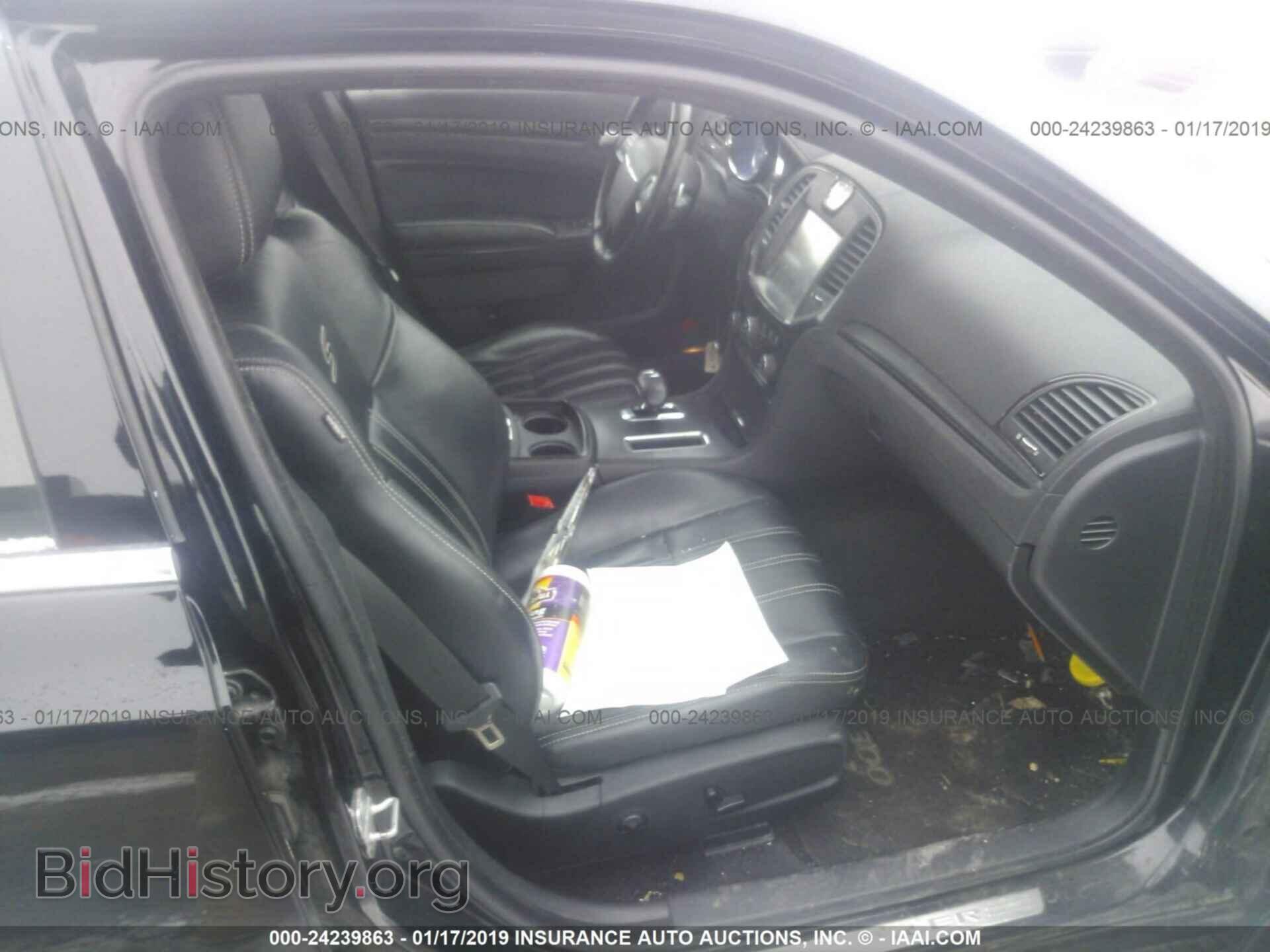 2012 CHRYSLER 300 - VIN: 2C3CCABG7CH179226 - Фото 5
