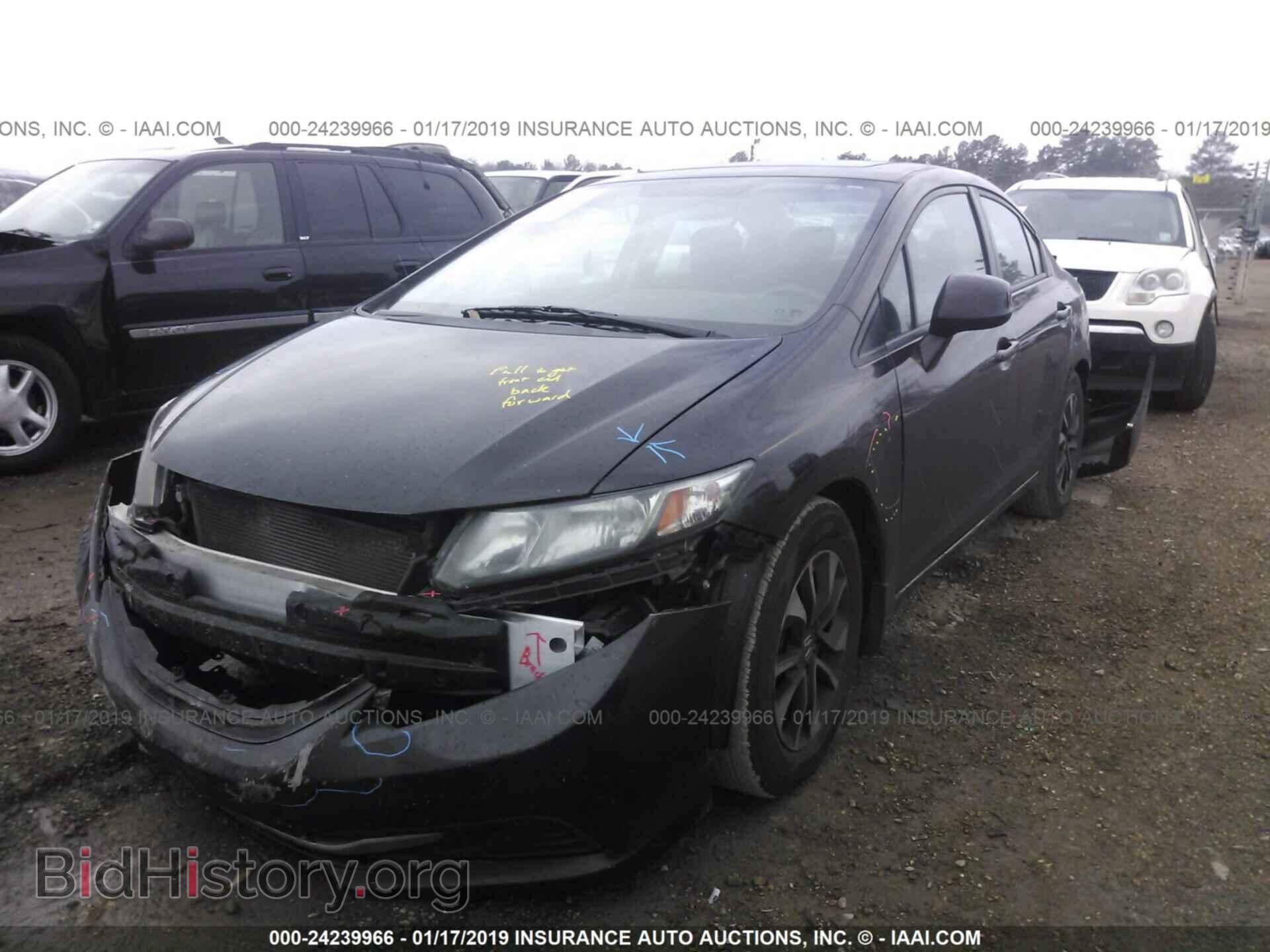 2013 HONDA CIVIC - VIN: 2HGFB2F83DH555671 - Photo 2