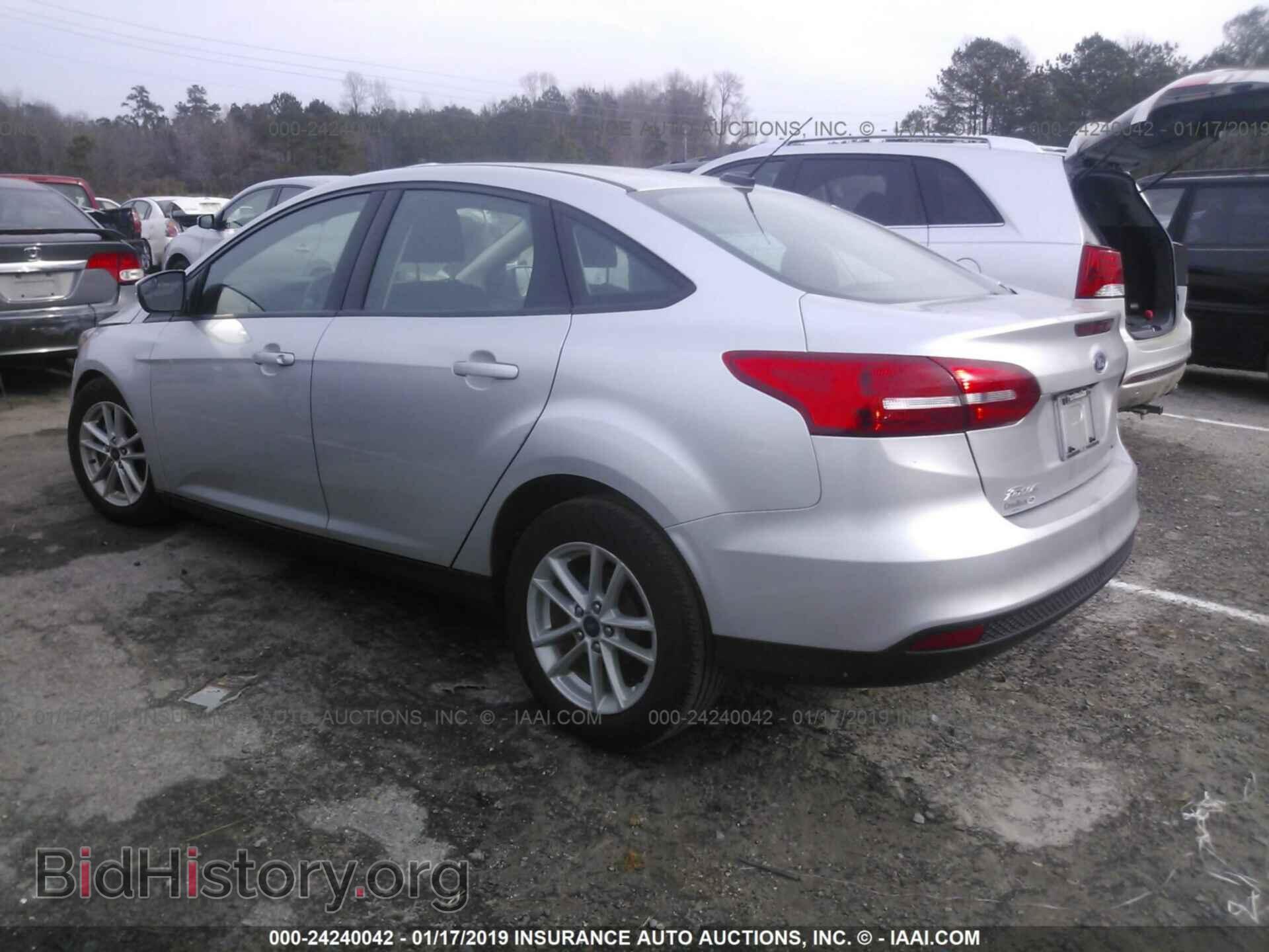 2017 FORD FOCUS - VIN: 1FADP3F24HL274440 - Фото 3