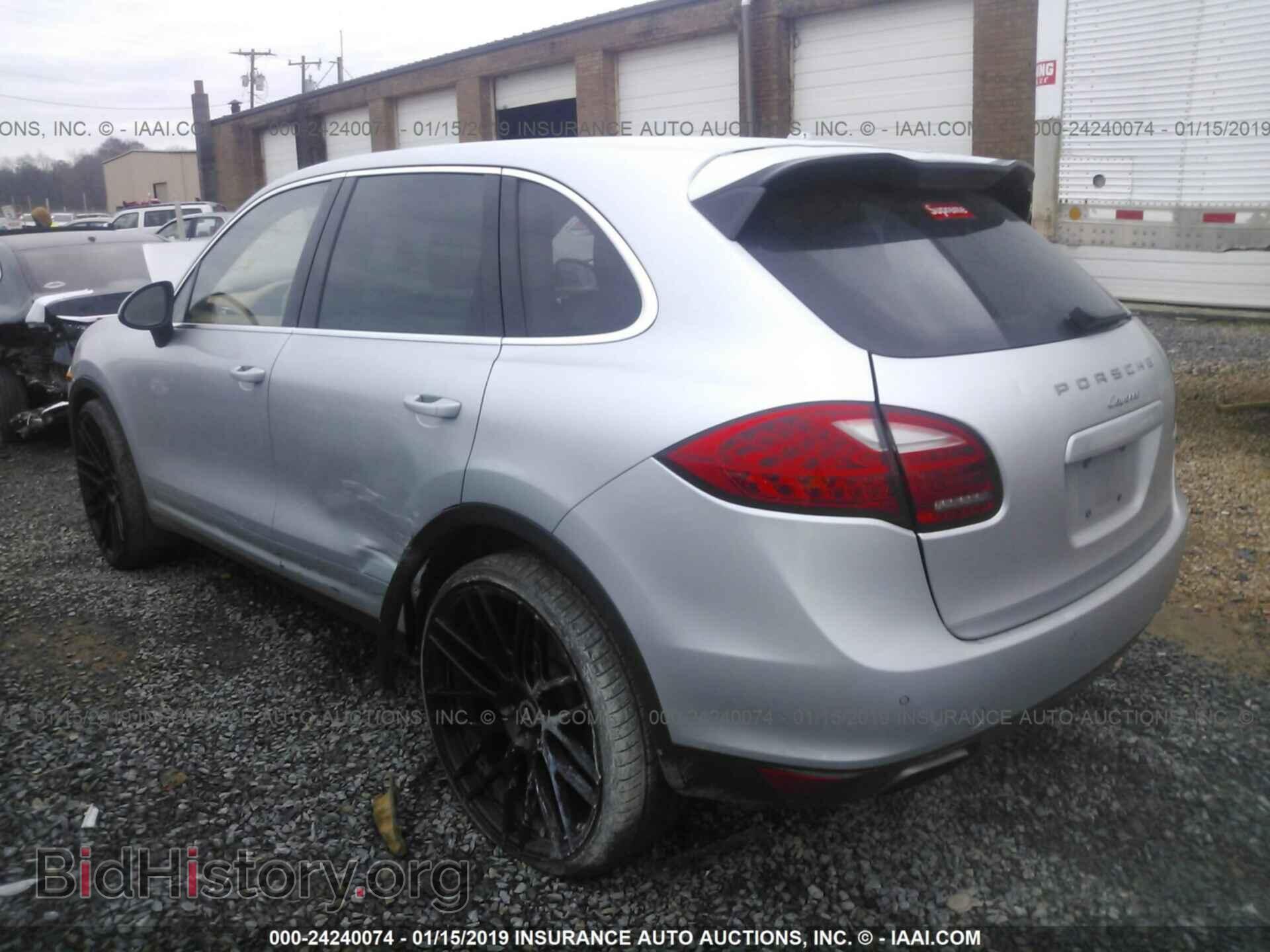 2011 PORSCHE CAYENNE - VIN: WP1AA2A28BLA06951 - Photo 3