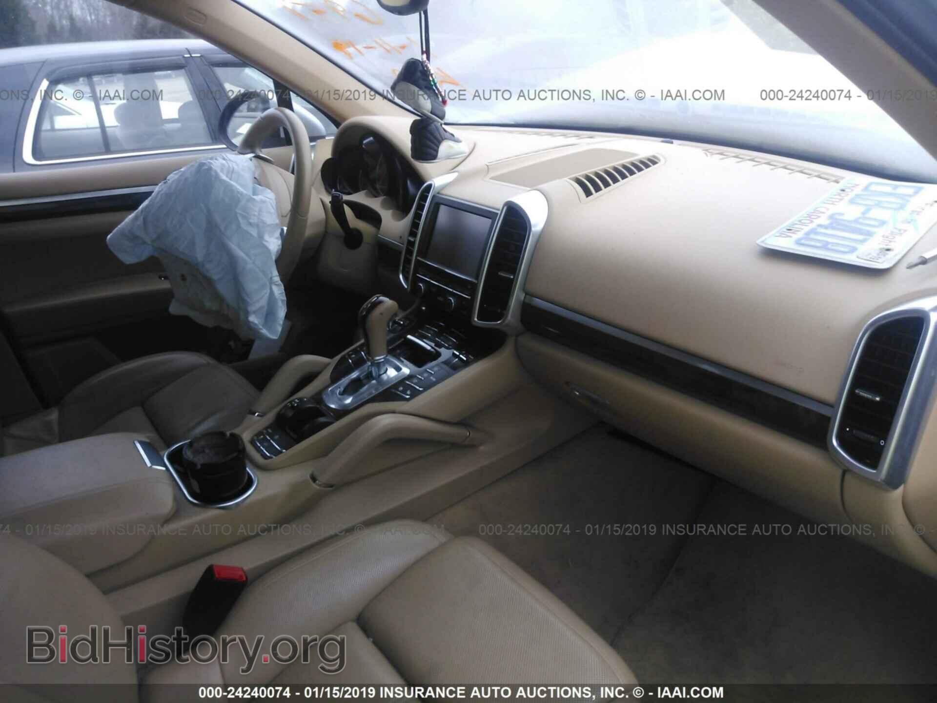 2011 PORSCHE CAYENNE - VIN: WP1AA2A28BLA06951 - Photo 5