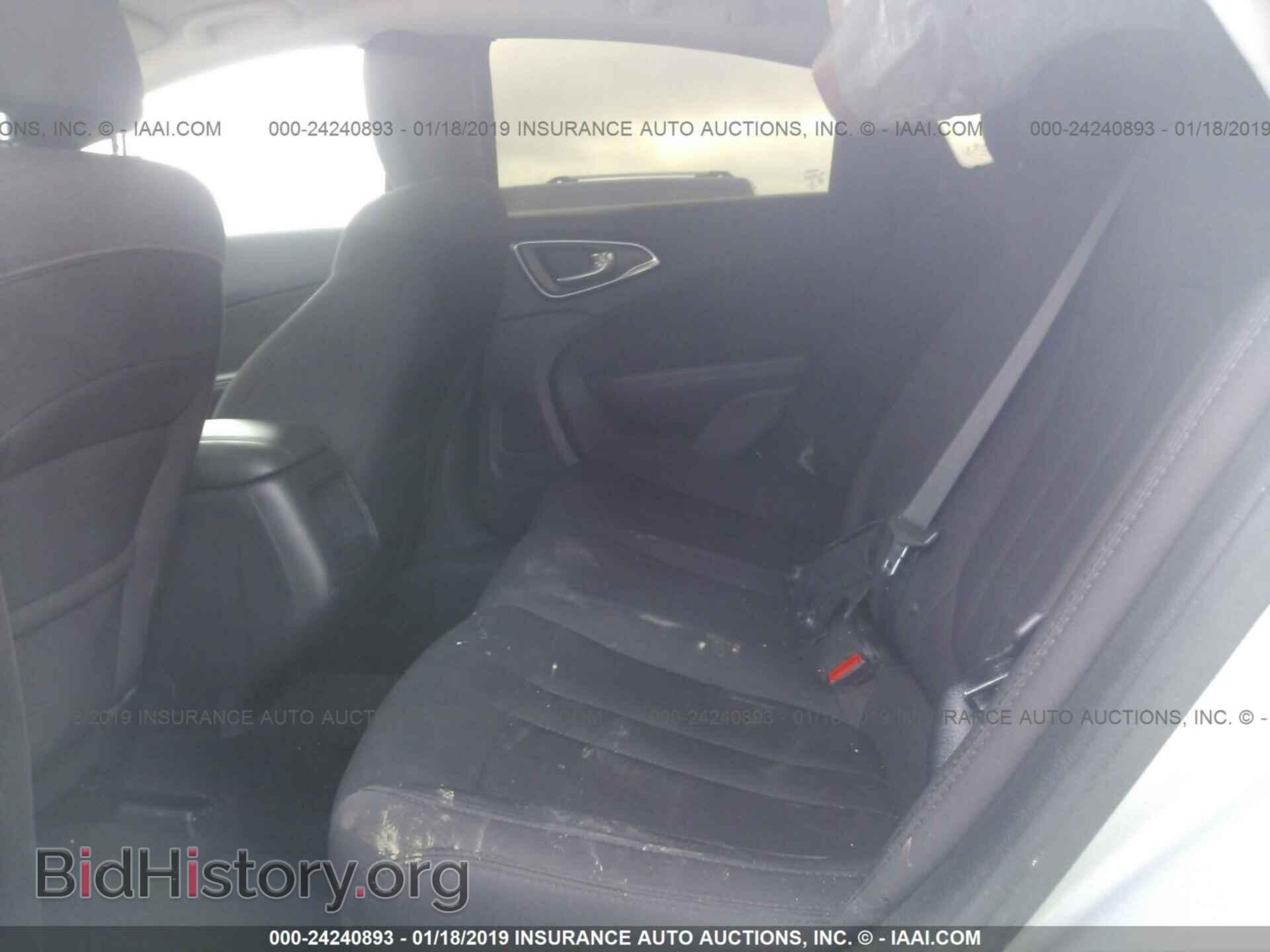 2015 CHRYSLER 200 - VIN: 1C3CCCAB5FN750838 - Фото 8