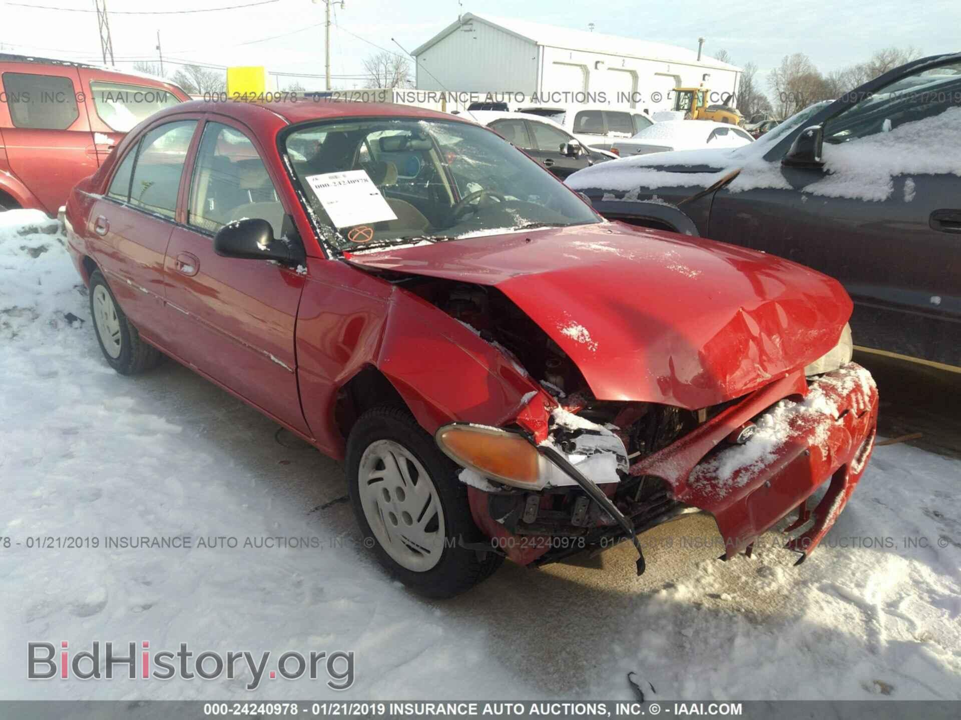 Photo 3FAFP13P3YR207231 - FORD ESCORT 2000