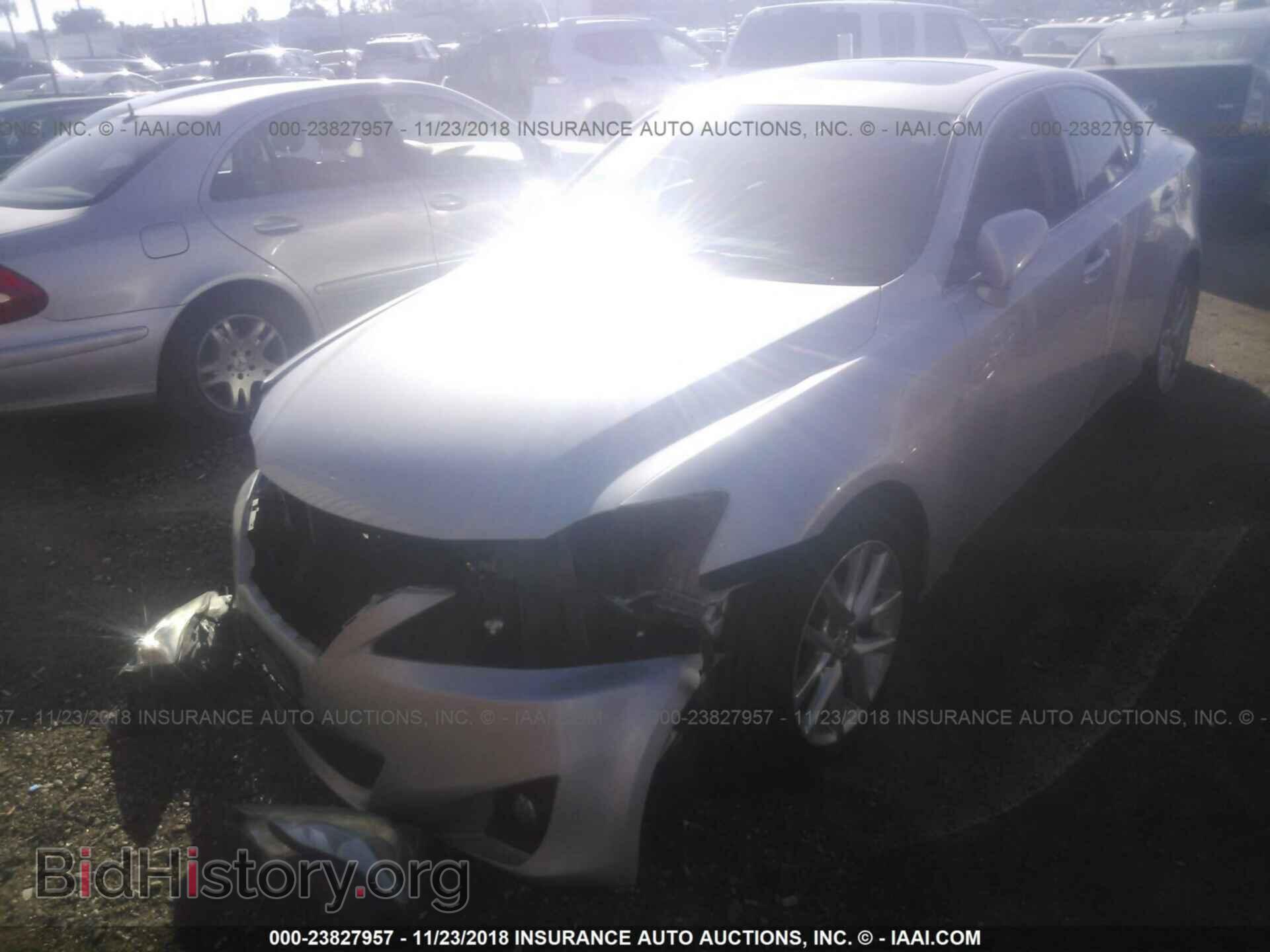2011 LEXUS IS - VIN: JTHBF5C25B5130491 - Photo 2