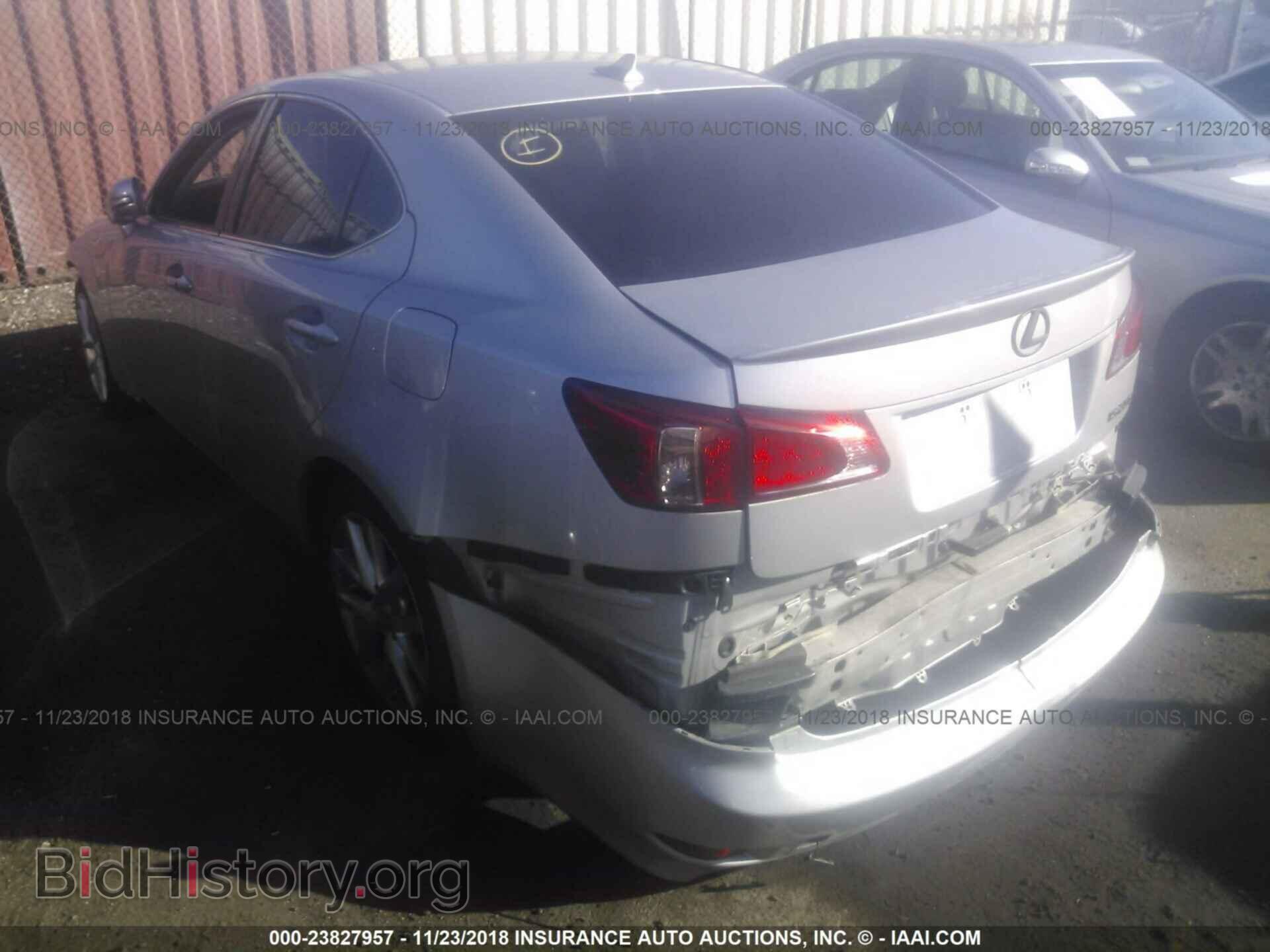 2011 LEXUS IS - VIN: JTHBF5C25B5130491 - Photo 3