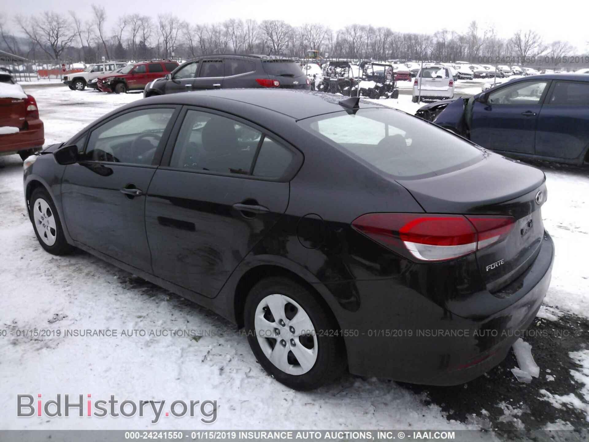 2017 KIA FORTE - VIN: 3KPFK4A75HE077814 - Photo 3