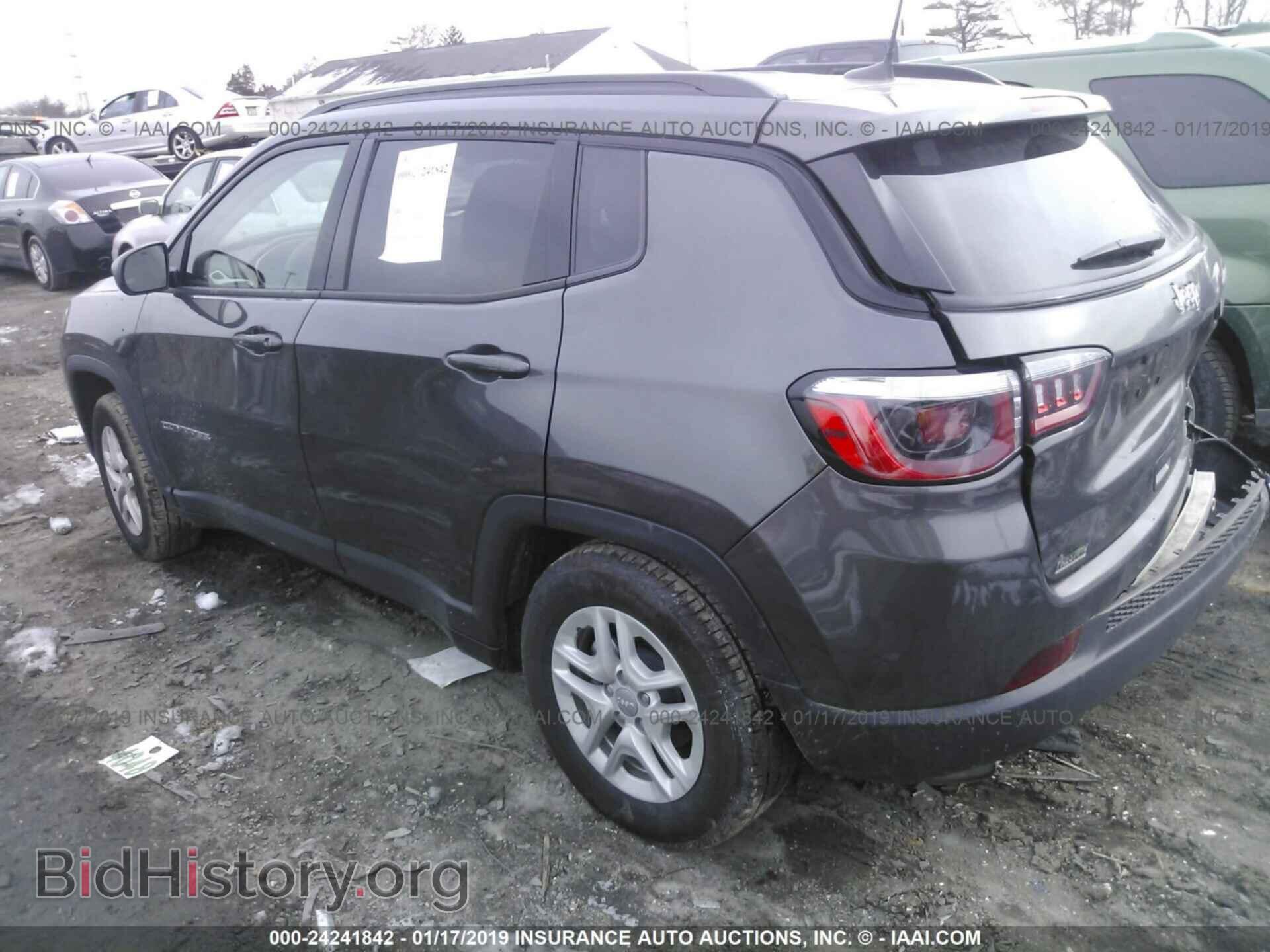 2018 JEEP COMPASS - VIN: 3C4NJCAB2JT250770 - Photo 3