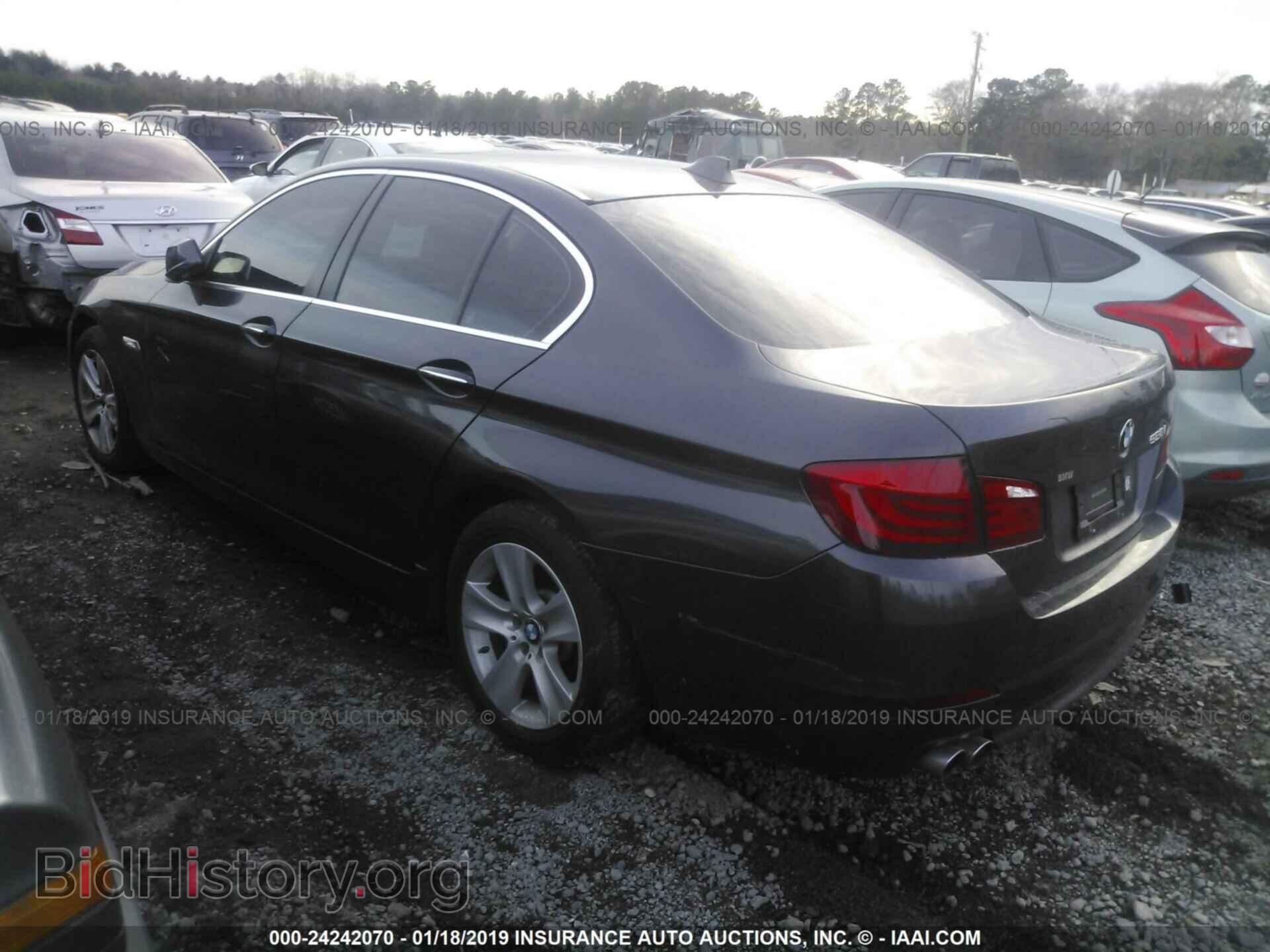 2011 BMW 528 - VIN: WBAFR1C5XBC743017 - Фото 3