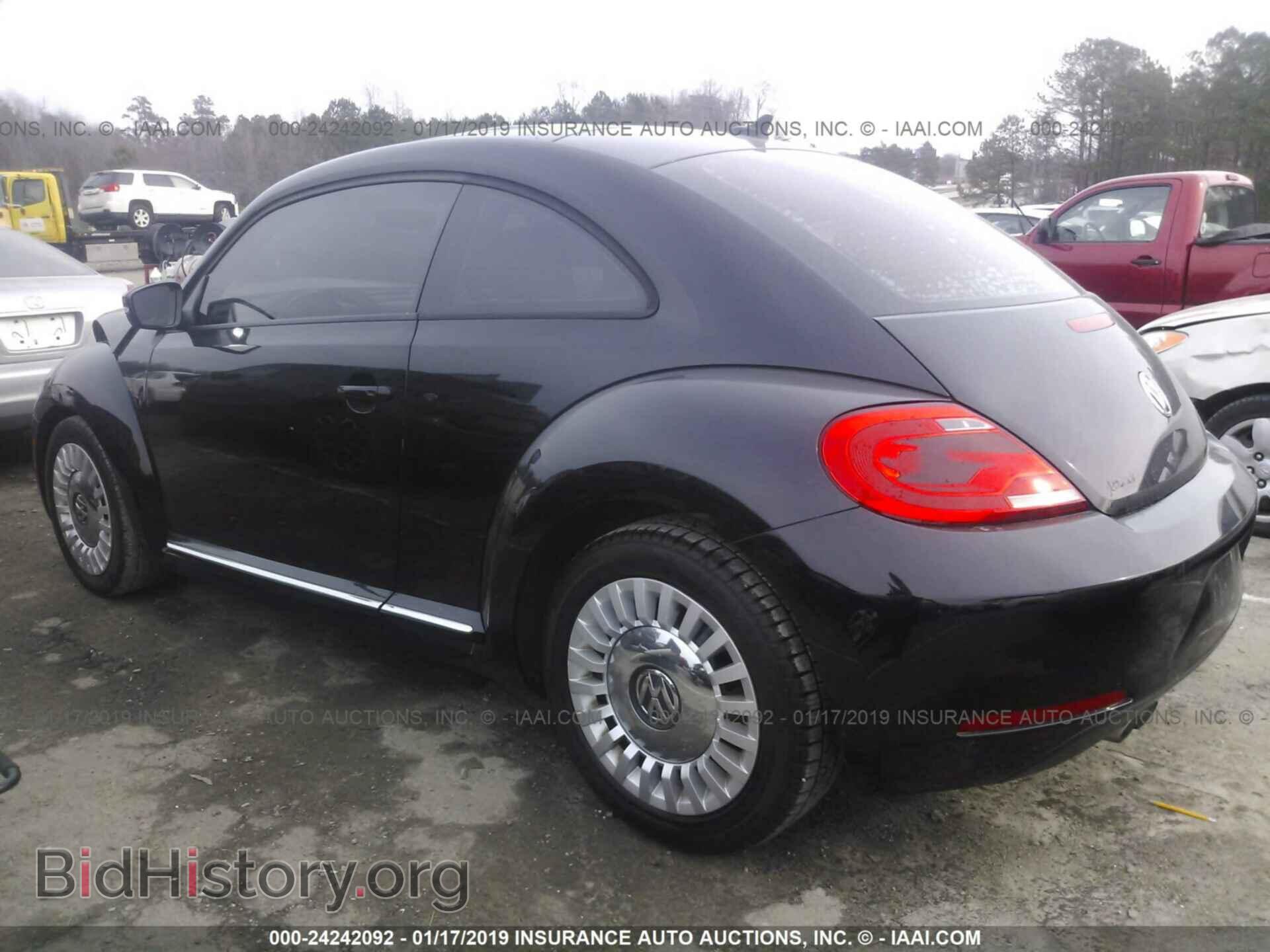 2013 VOLKSWAGEN BEETLE - VIN: 3VWJP7AT4DM677361 - Фото 3