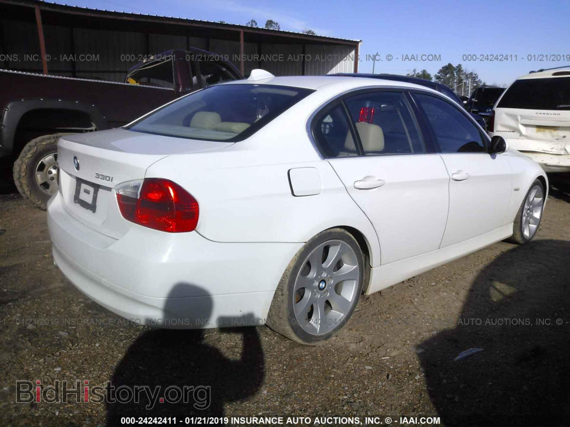 2006 BMW 330 - VIN: WBAVB33536PS19668 - Фото 4