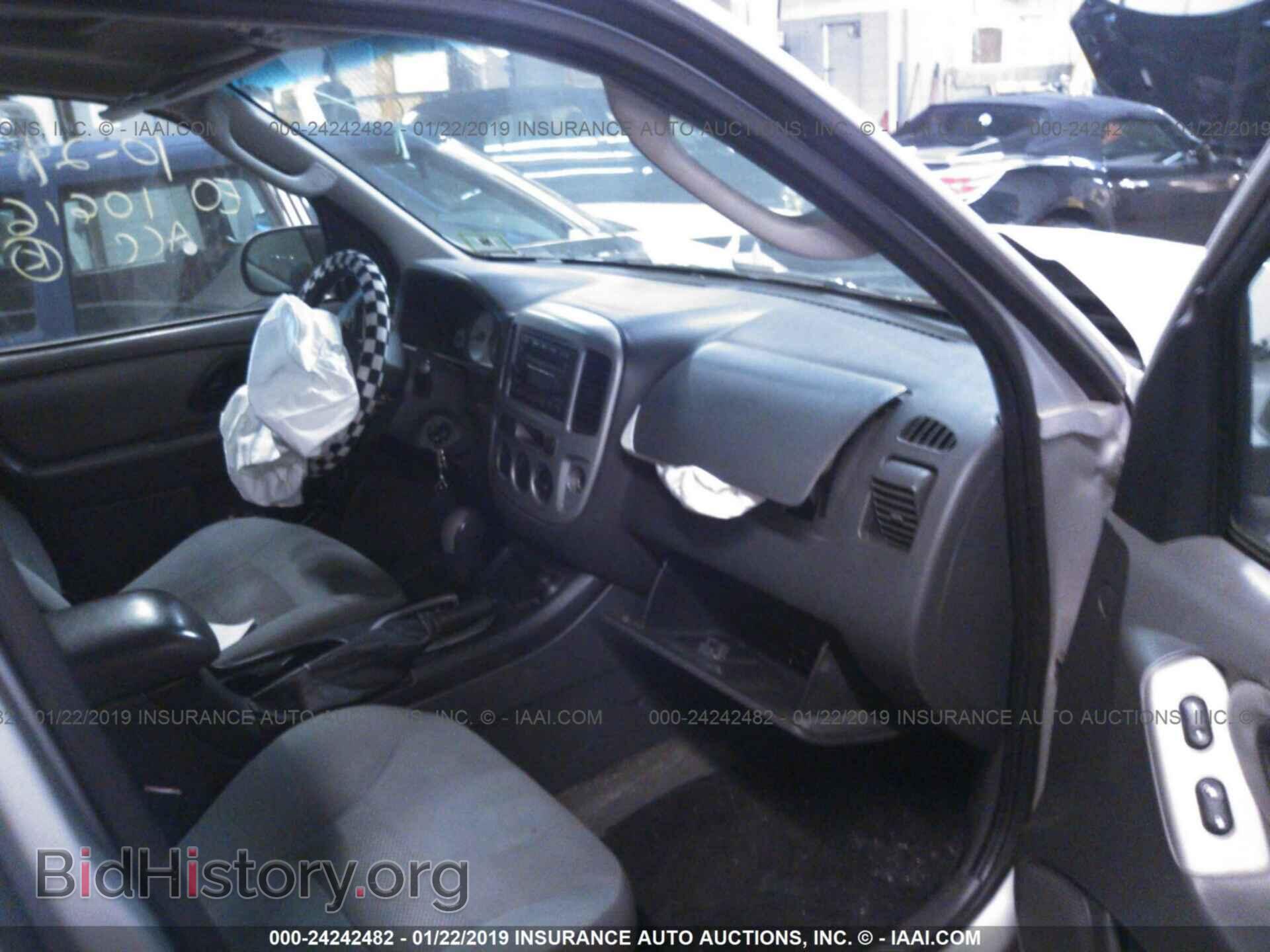 2005 FORD ESCAPE - VIN: 1FMCU93115KD99342 - Фото 5