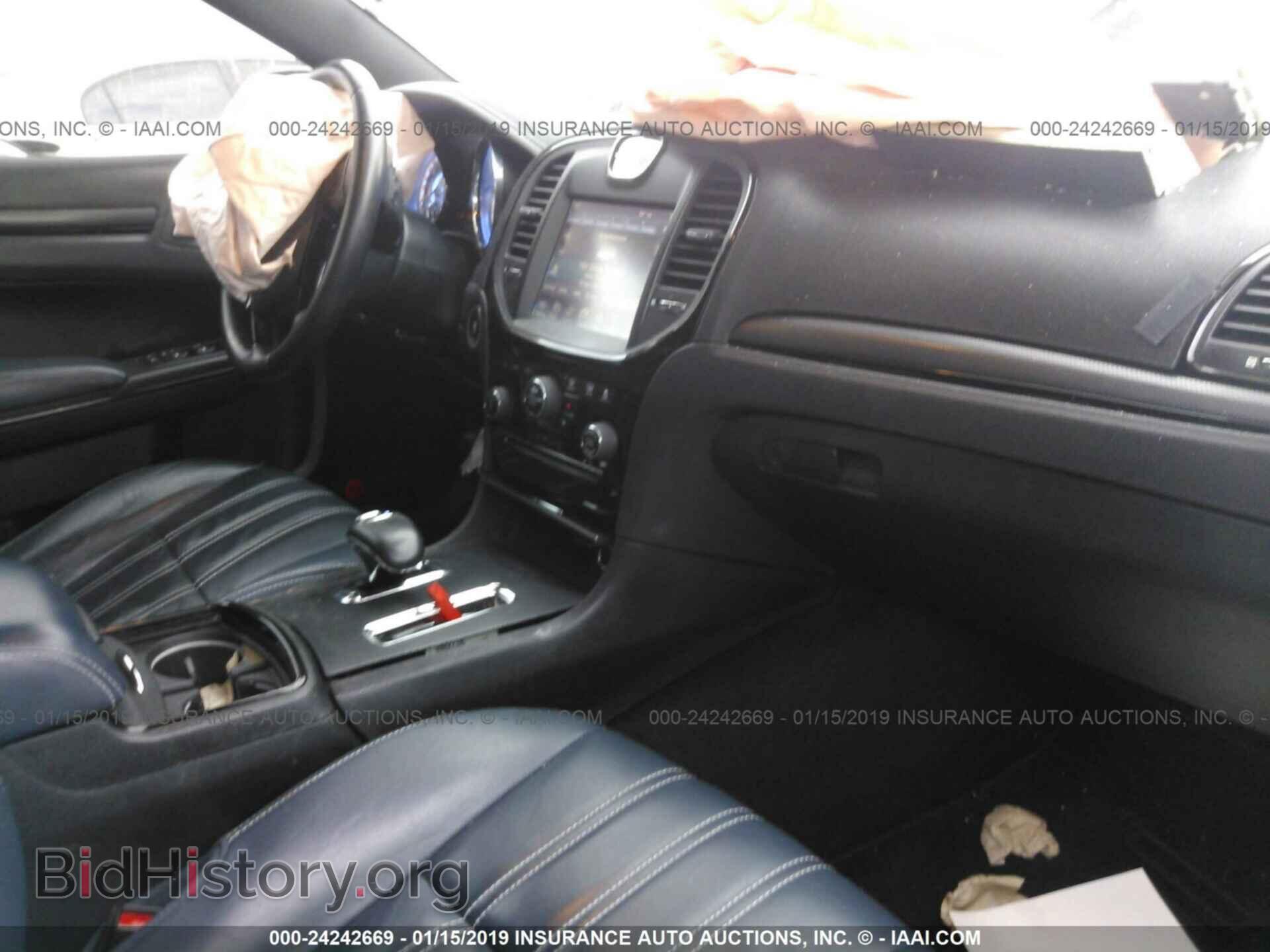 2014 CHRYSLER 300 - VIN: 2C3CCABG3EH373609 - Фото 5