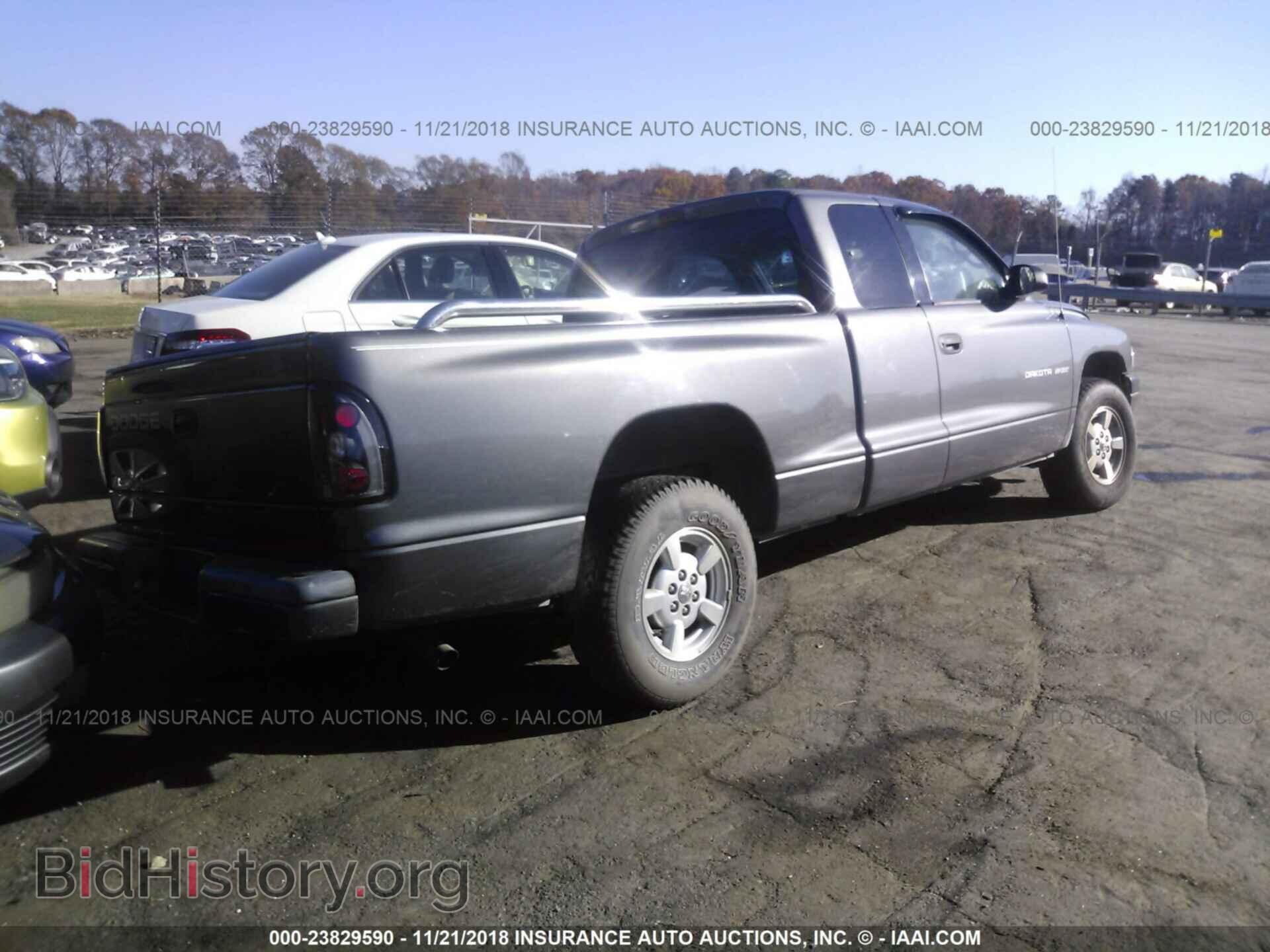 2002 DODGE DAKOTA - VIN: 1B7GL32X82S651742 - Фото 4
