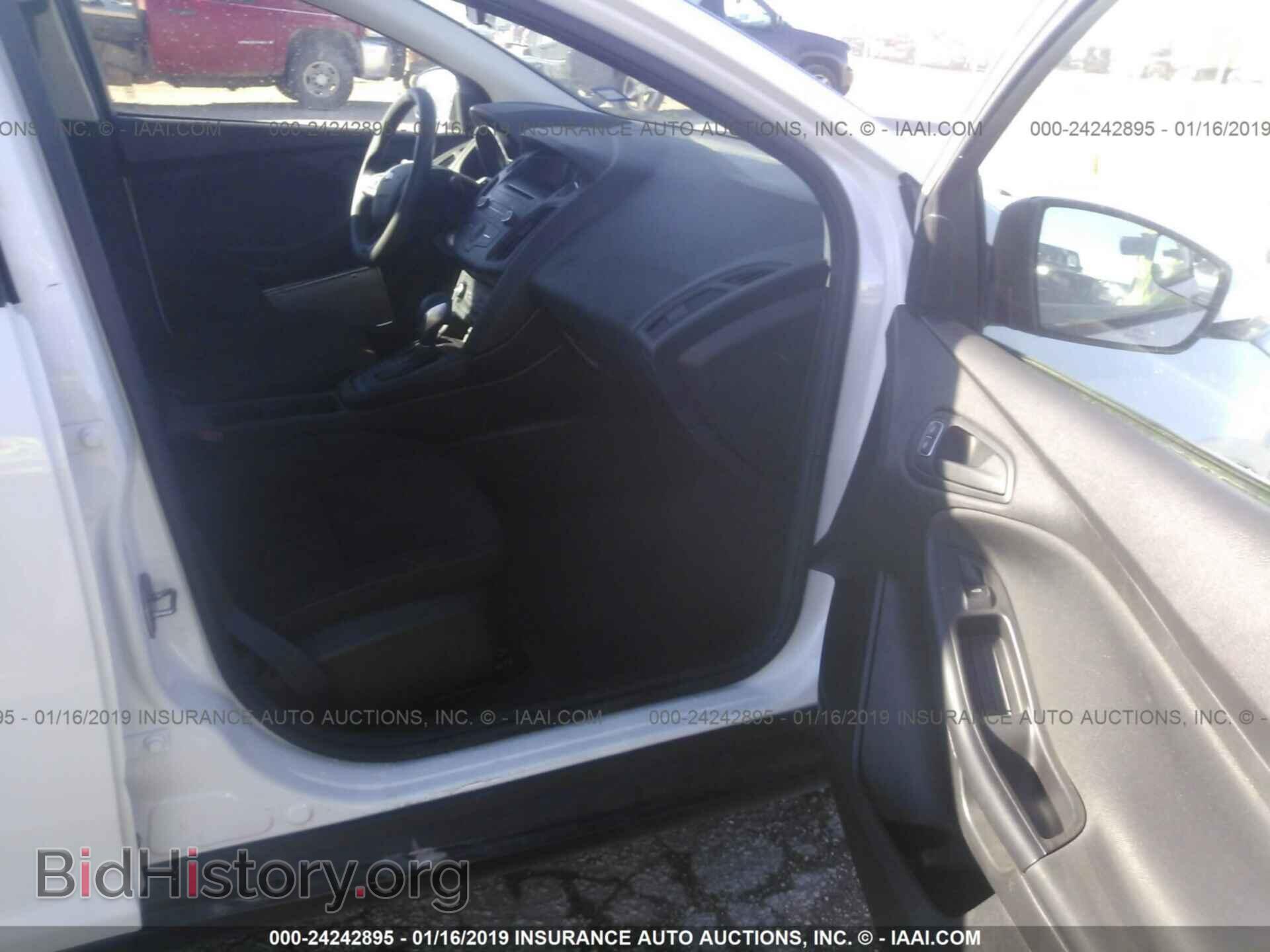 2016 FORD FOCUS - VIN: 1FADP3E2XGL379211 - Фото 5