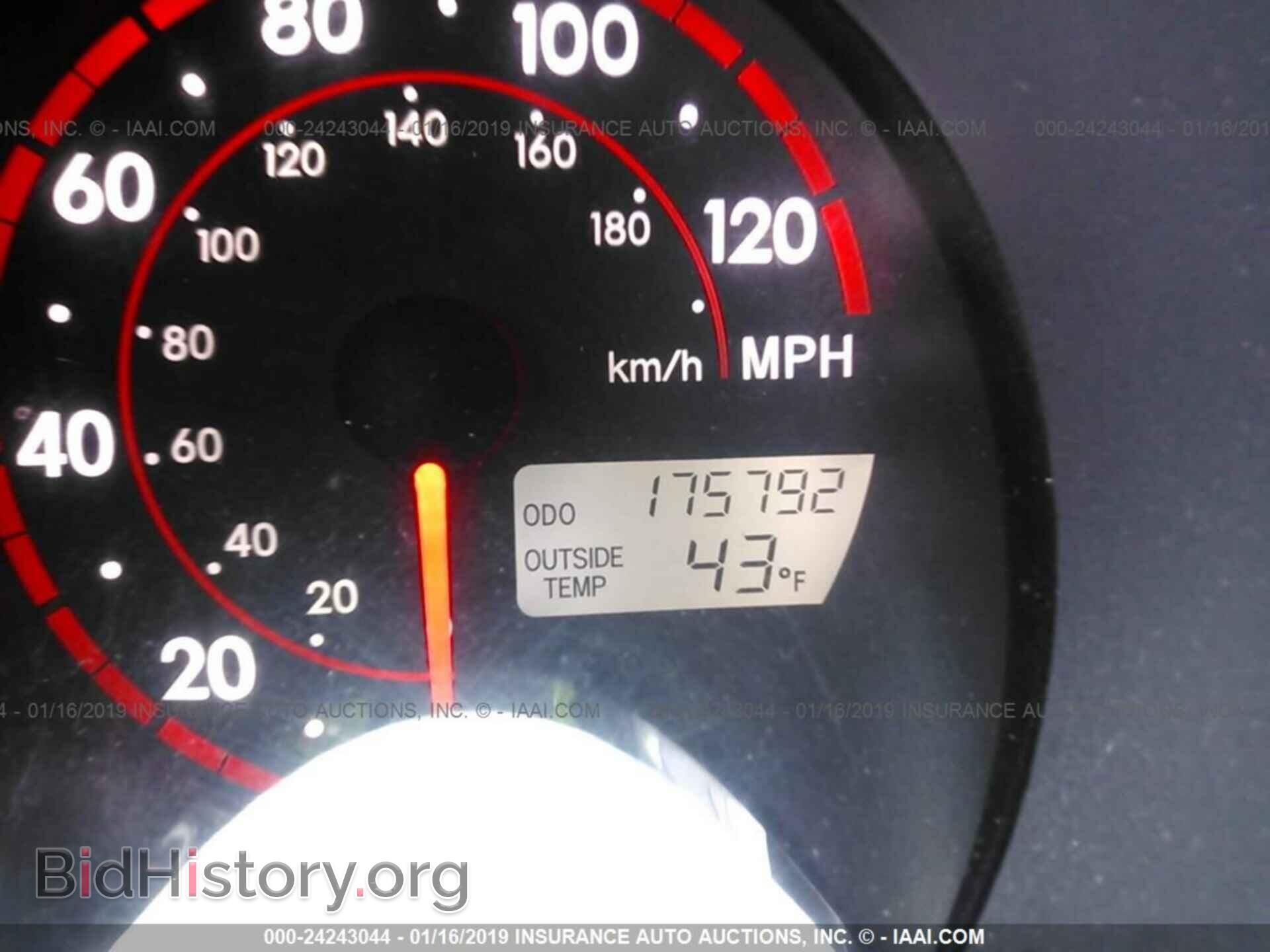 2005 TOYOTA COROLLA MATRIX - VIN: 2T1KR32EX5C410195 - Фото 7