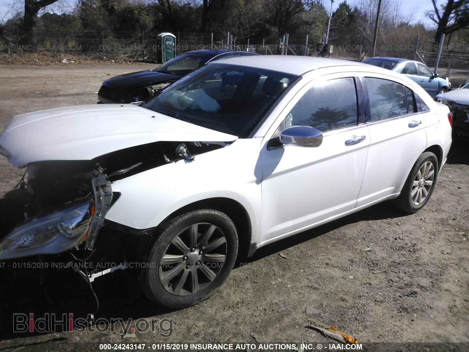 2014 CHRYSLER 200 - VIN: 1C3CCBCG4EN100545 - Фото 2