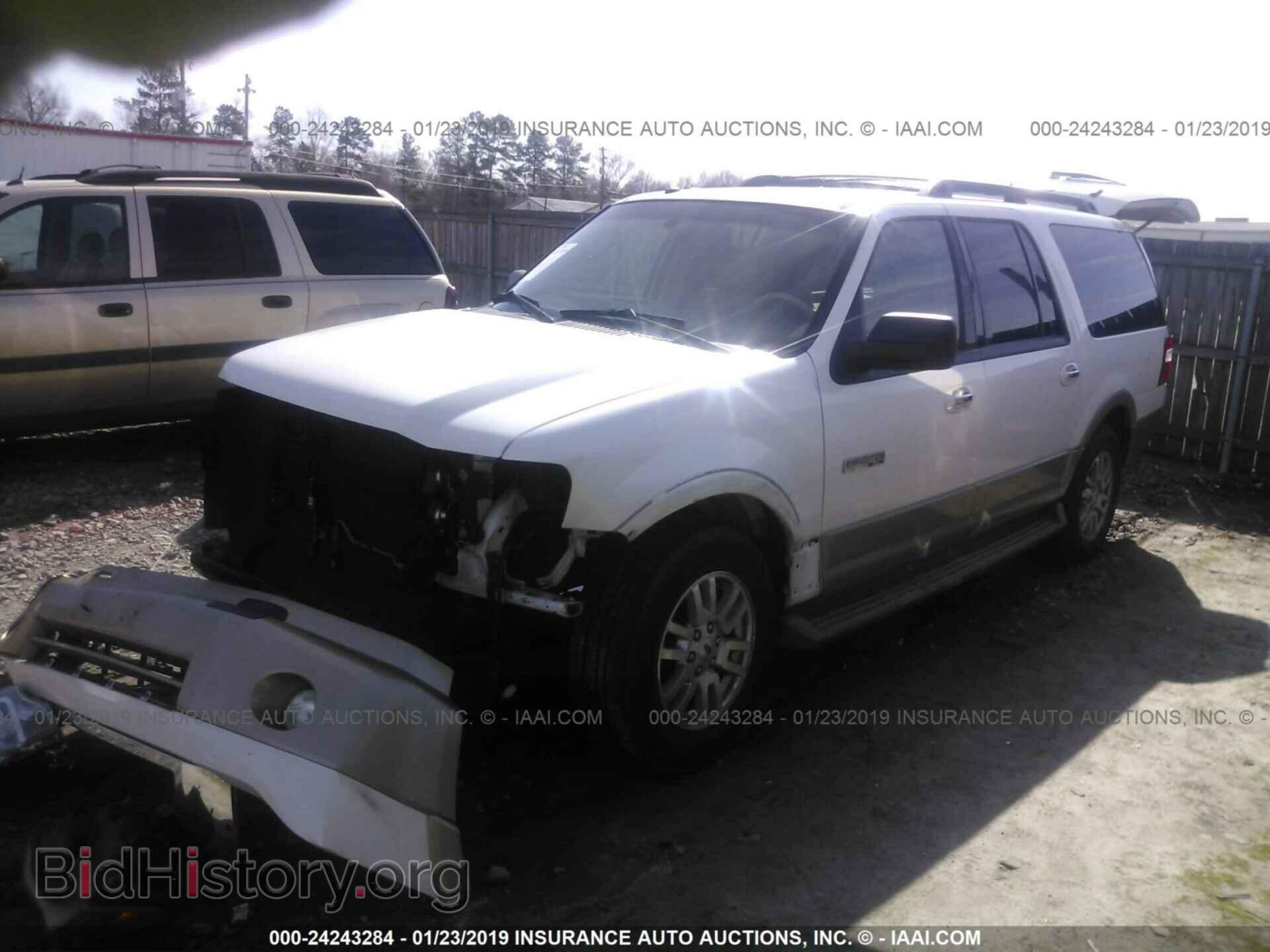 2011 FORD EXPEDITION - VIN: 1FMJK1H52BEF24885 - Фото 2