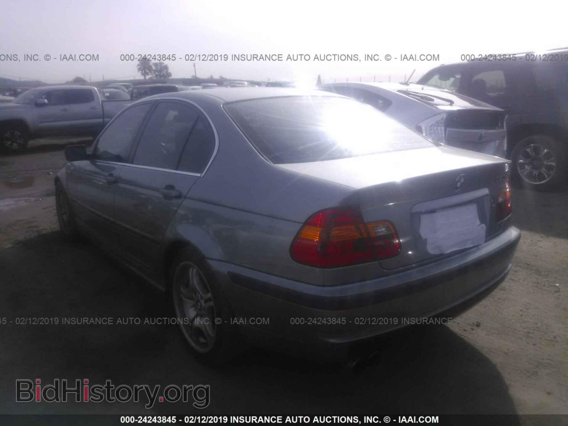 2005 BMW 330 - VIN: WBAEV53425KM41530 - Фото 3