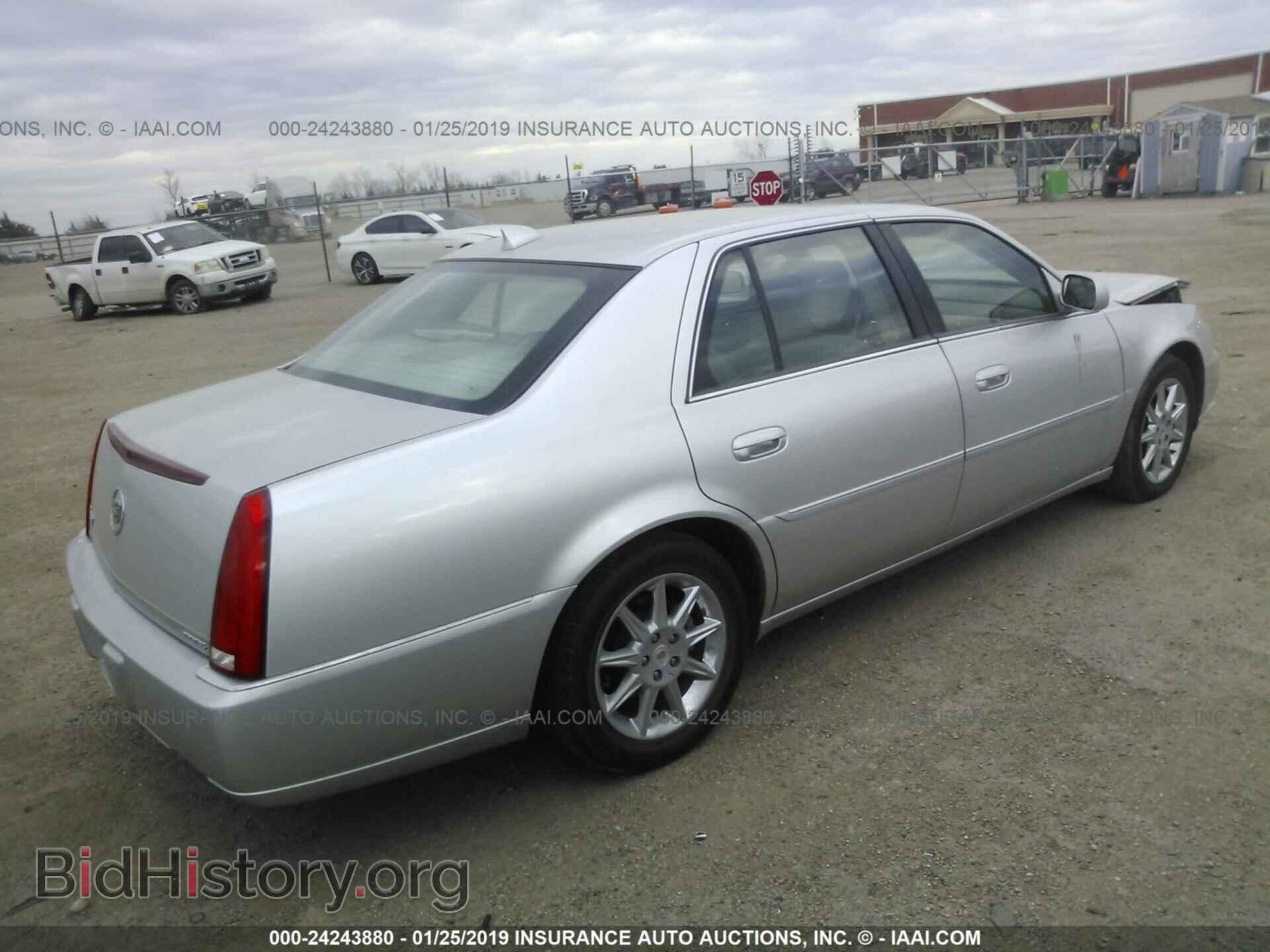 2011 CADILLAC DTS - VIN: 1G6KD5E68BU106959 - Фото 4