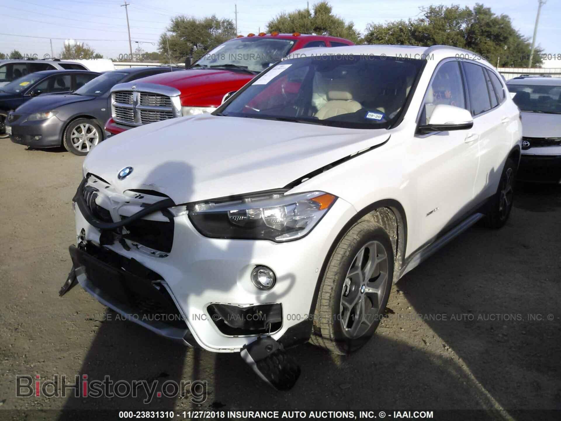 2018 BMW X1 - VIN: WBXHT3C32J5F93436 - Фото 2