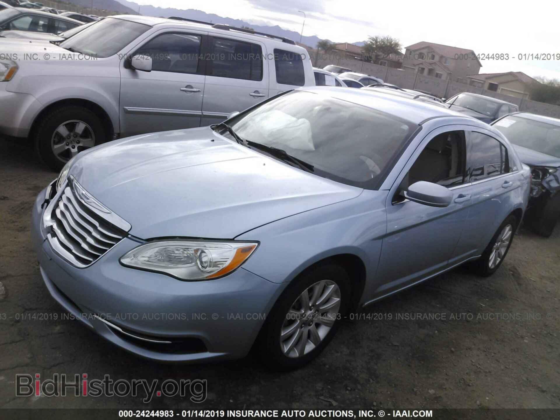 2012 CHRYSLER 200 - VIN: 1C3CCBBB1CN181006 - Фото 2