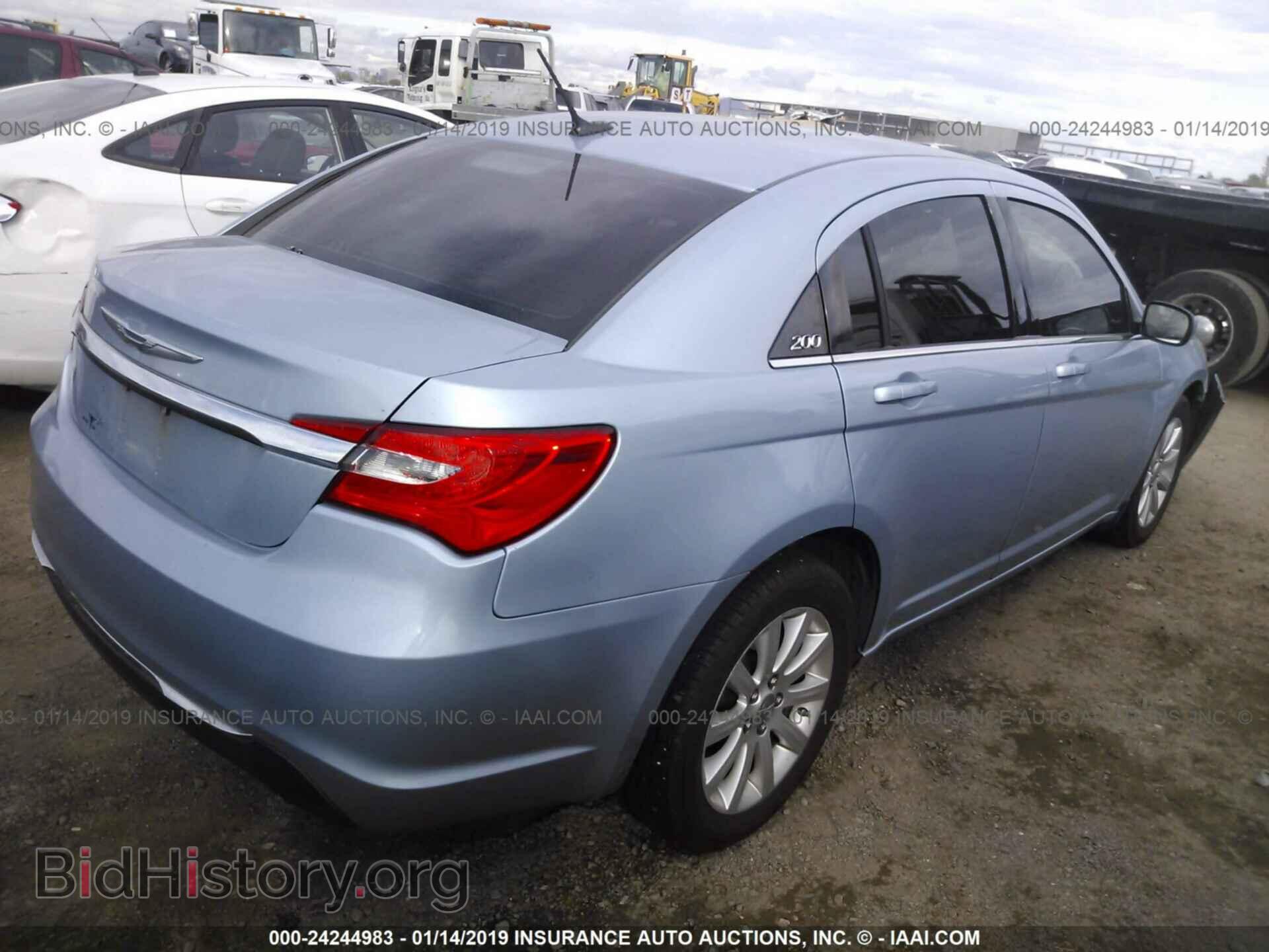2012 CHRYSLER 200 - VIN: 1C3CCBBB1CN181006 - Фото 4
