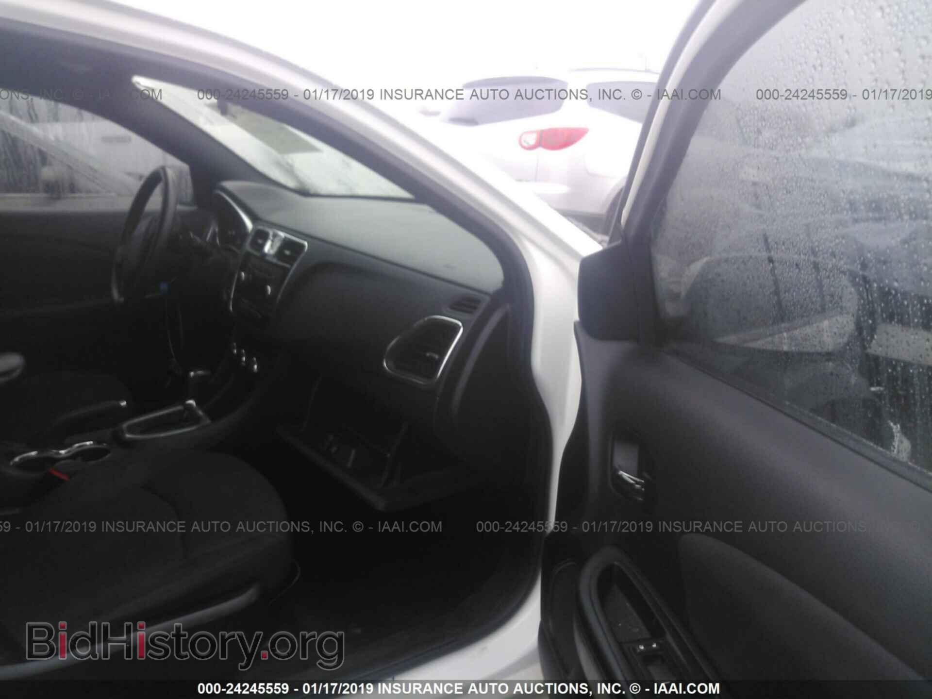 2014 CHRYSLER 200 - VIN: 1C3CCBAB8EN210411 - Photo 5