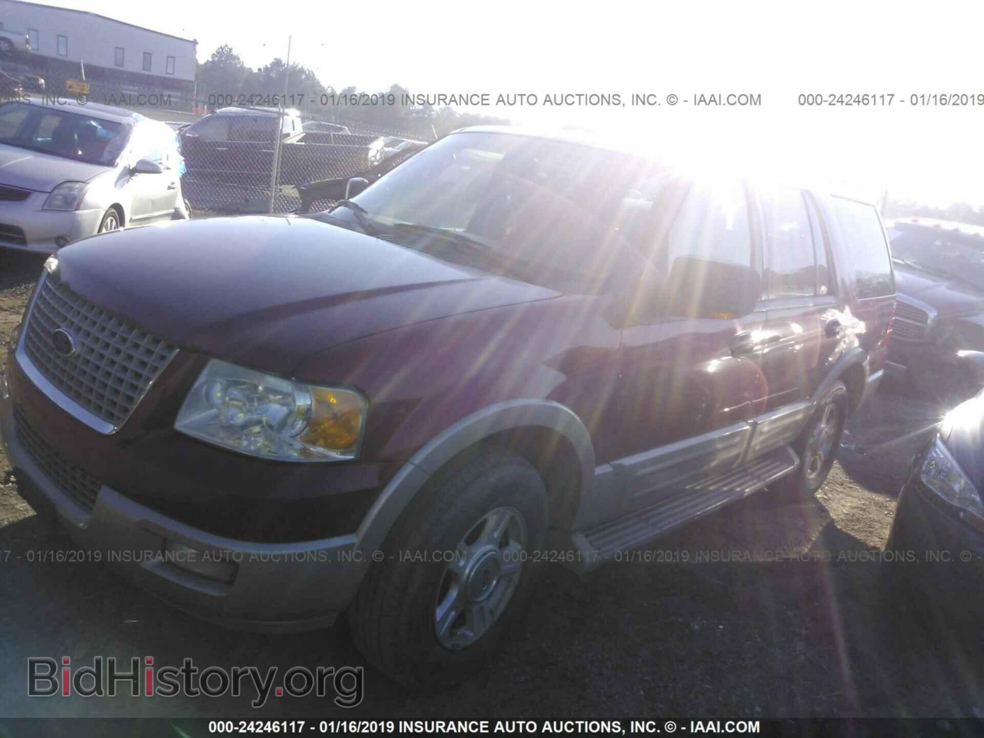 2005 FORD EXPEDITION - VIN: 1FMPU17525LB13220 - Фото 2