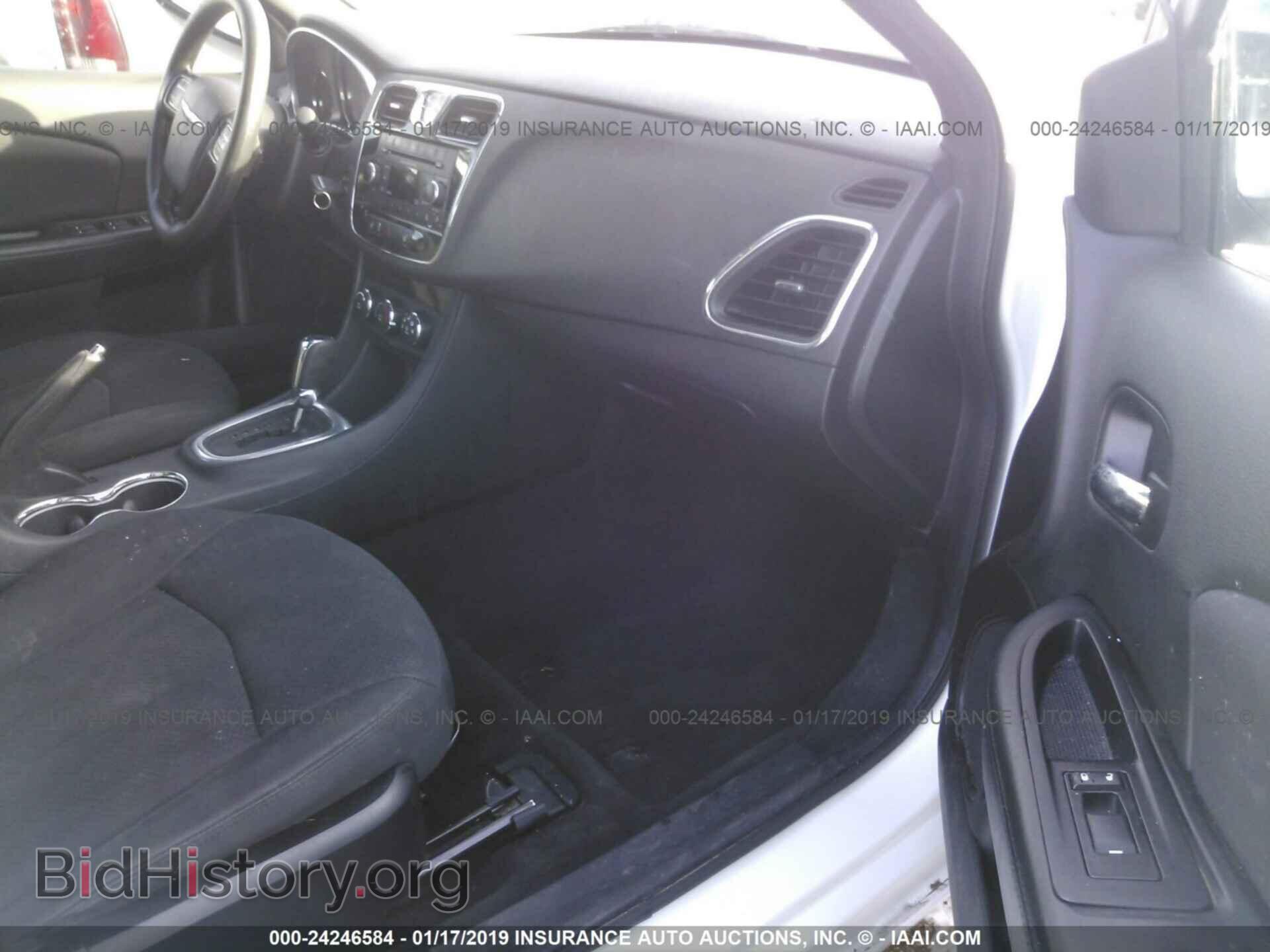 2013 CHRYSLER 200 - VIN: 1C3CCBAG8DN743174 - Фото 5