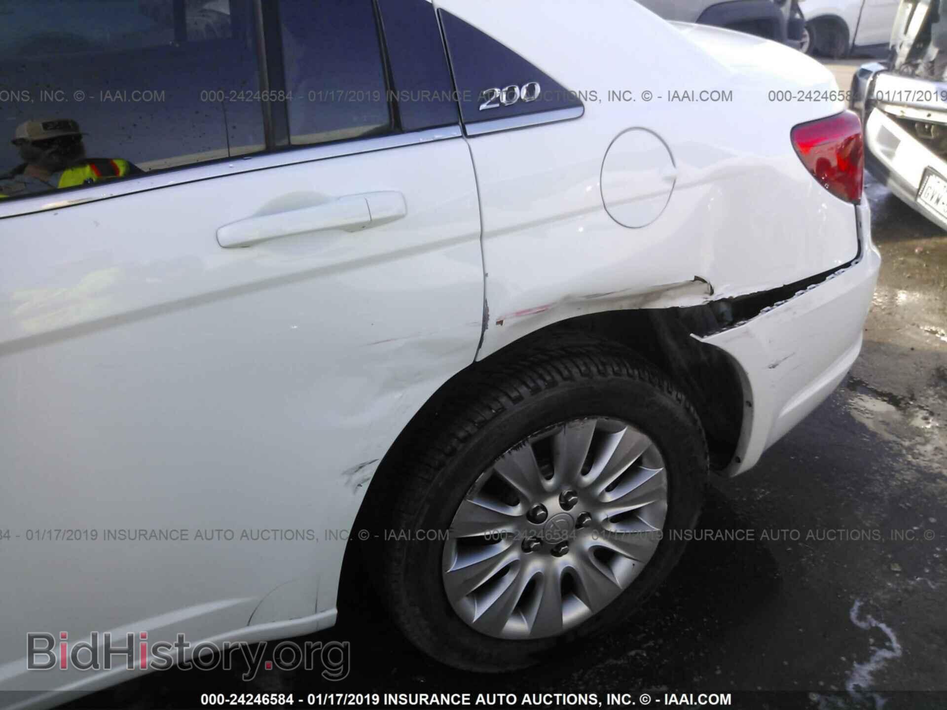 2013 CHRYSLER 200 - VIN: 1C3CCBAG8DN743174 - Фото 6