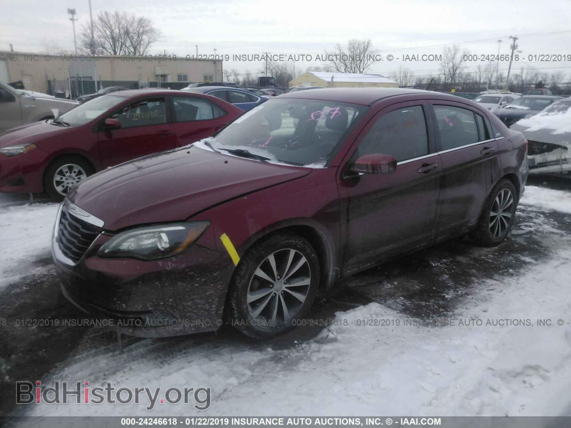 2014 CHRYSLER 200 - VIN: 1C3CCBCG3EN103520 - Фото 2