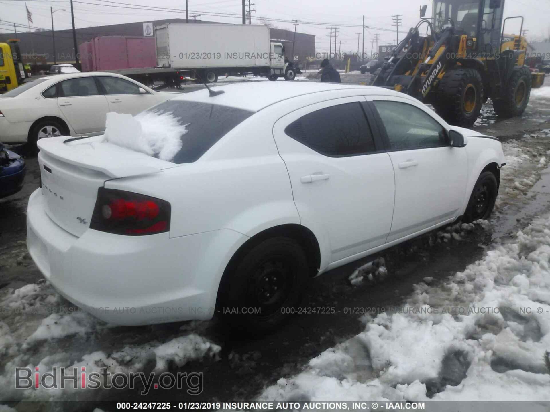 2011 DODGE AVENGER - VIN: 1B3BD1FG5BN548882 - Photo 4