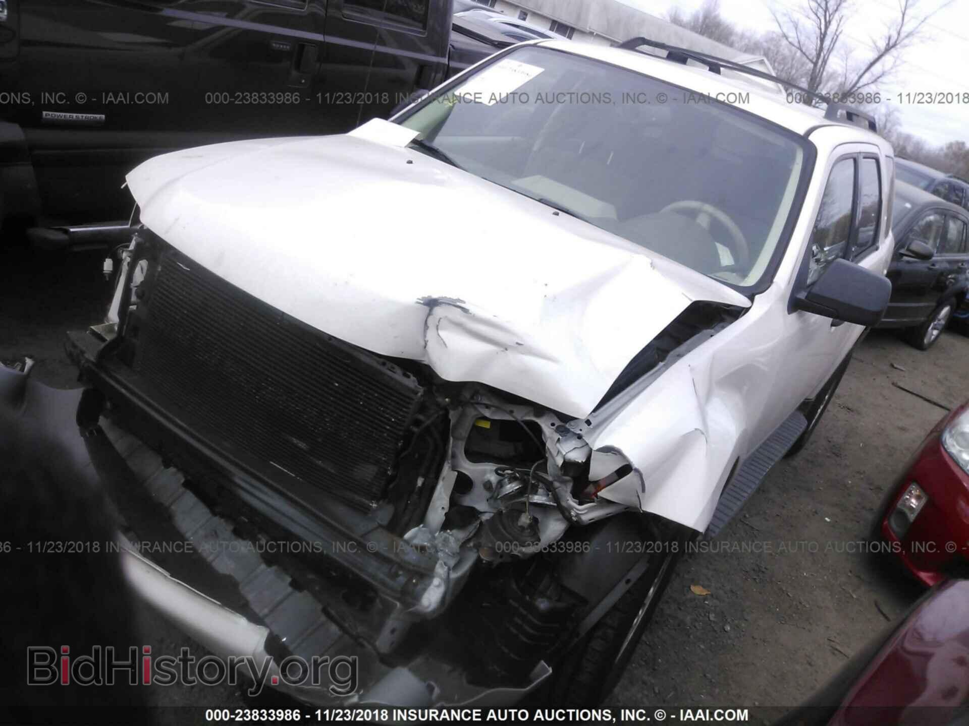 2011 FORD ESCAPE - VIN: 1FMCU0C77BKC58125 - Фото 2
