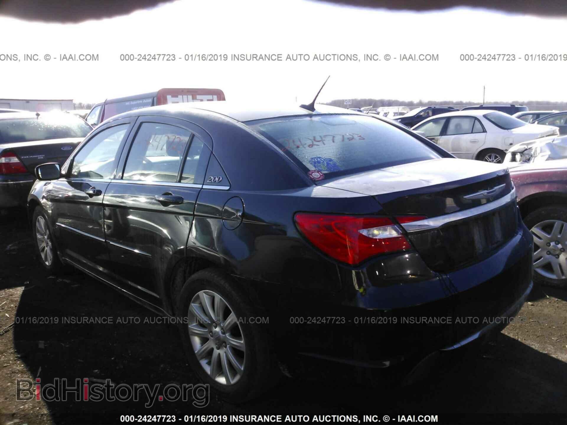 2013 CHRYSLER 200 - VIN: 1C3CCBBB7DN678854 - Фото 3